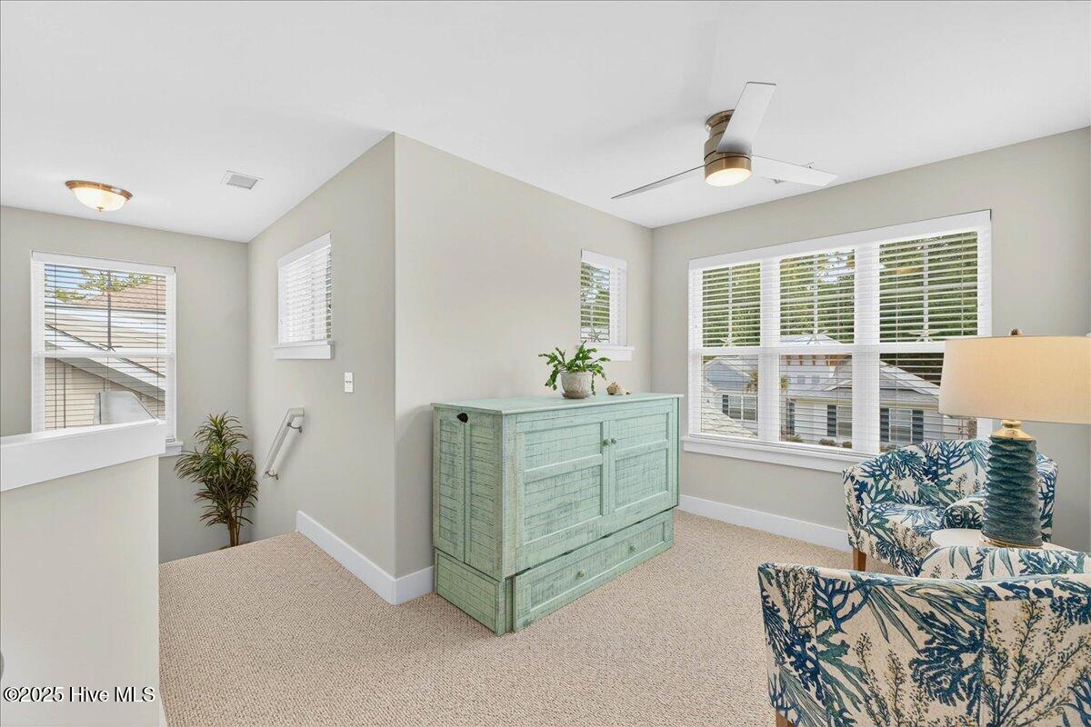 100524378 | Photo 35