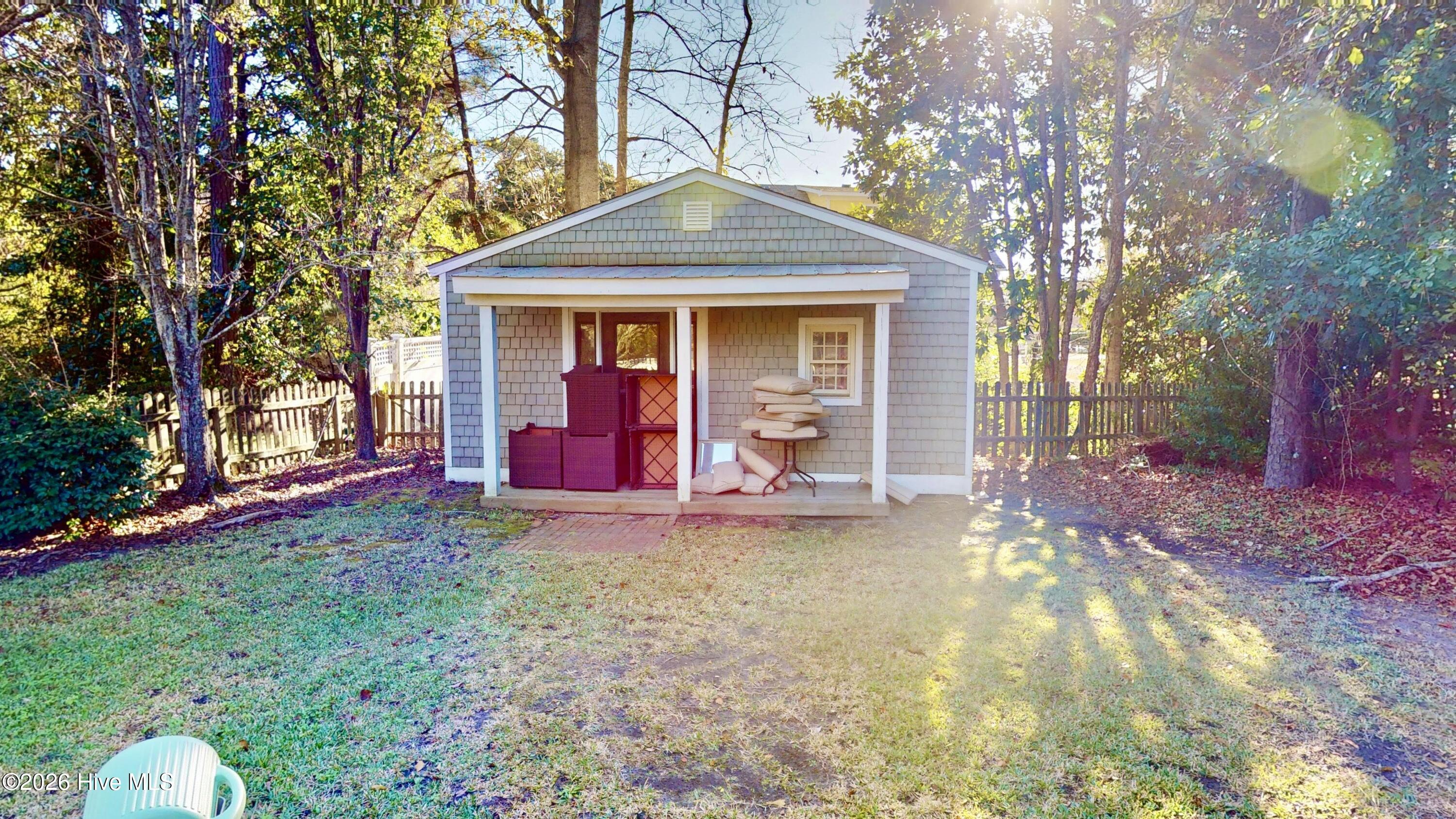 100549093 | Photo 36