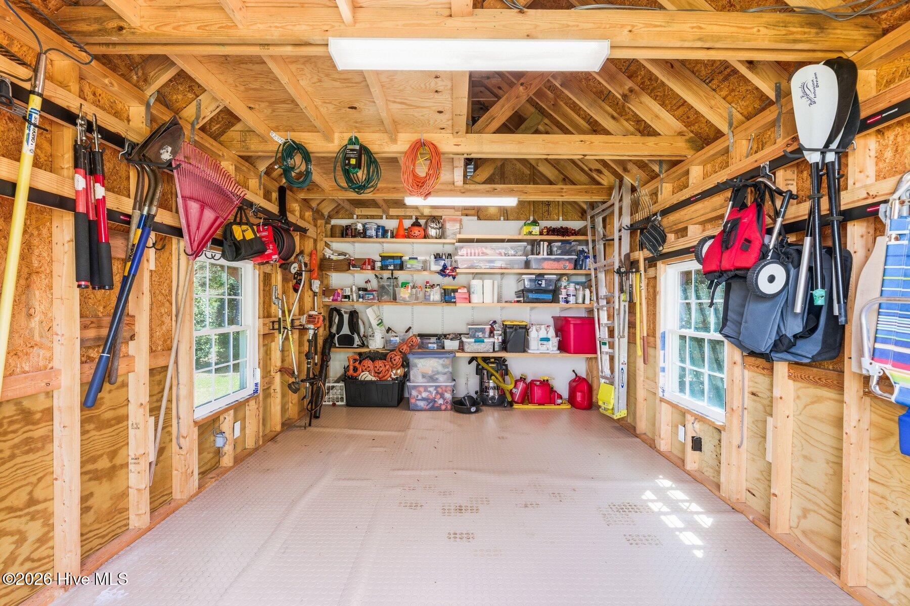 100562414 | Photo 61