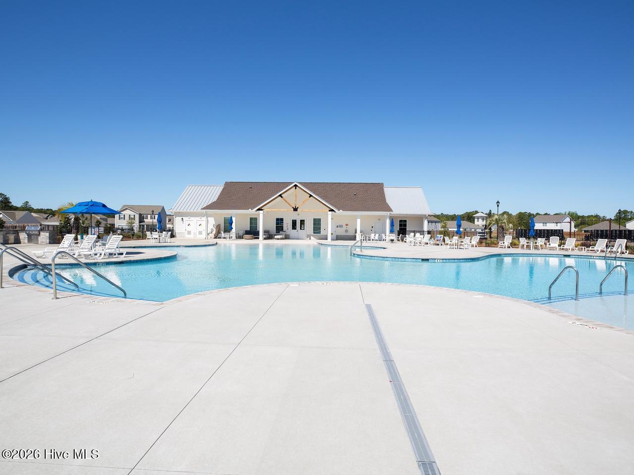 100570526 | Photo 29