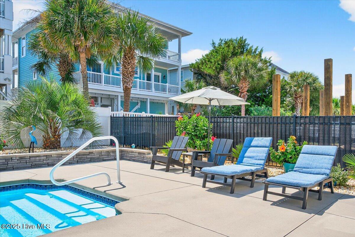 100529253 | Photo 44