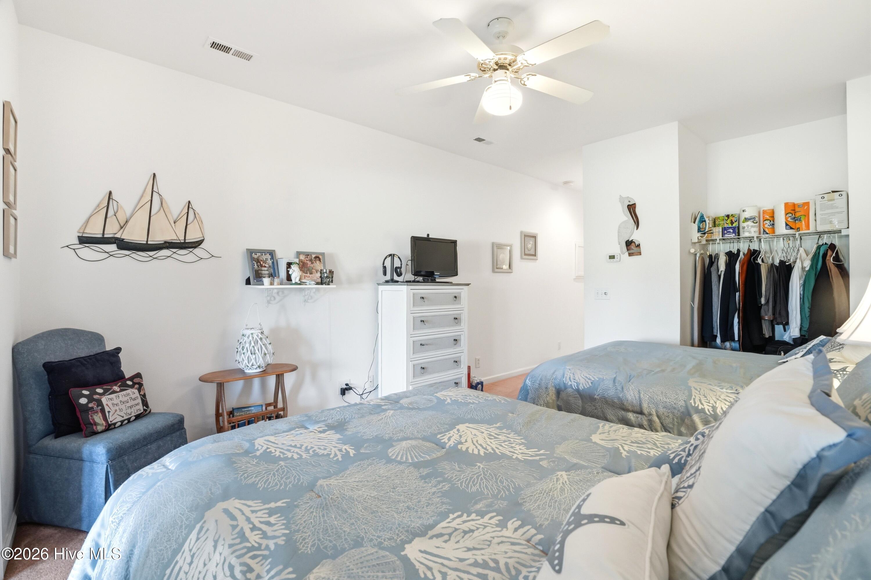 100561892 | Photo 44