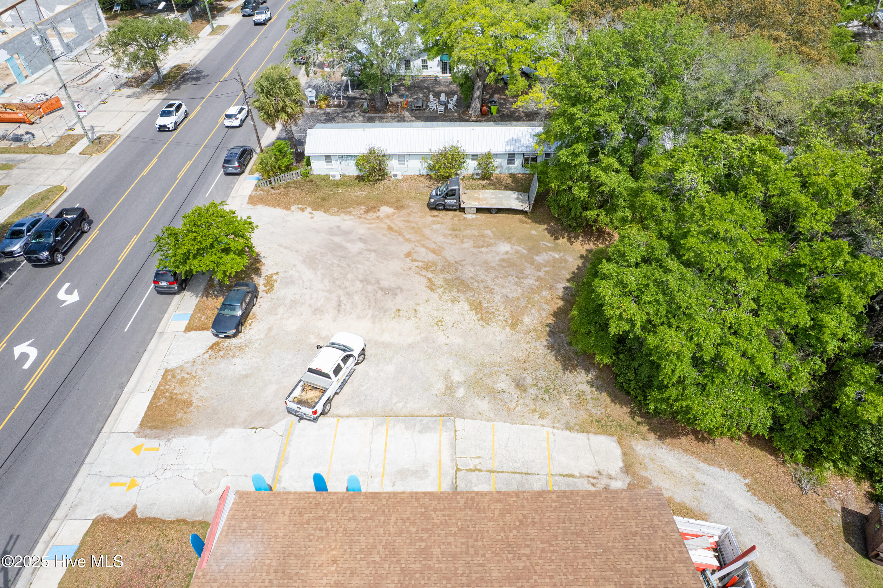 100503769 | Photo 17