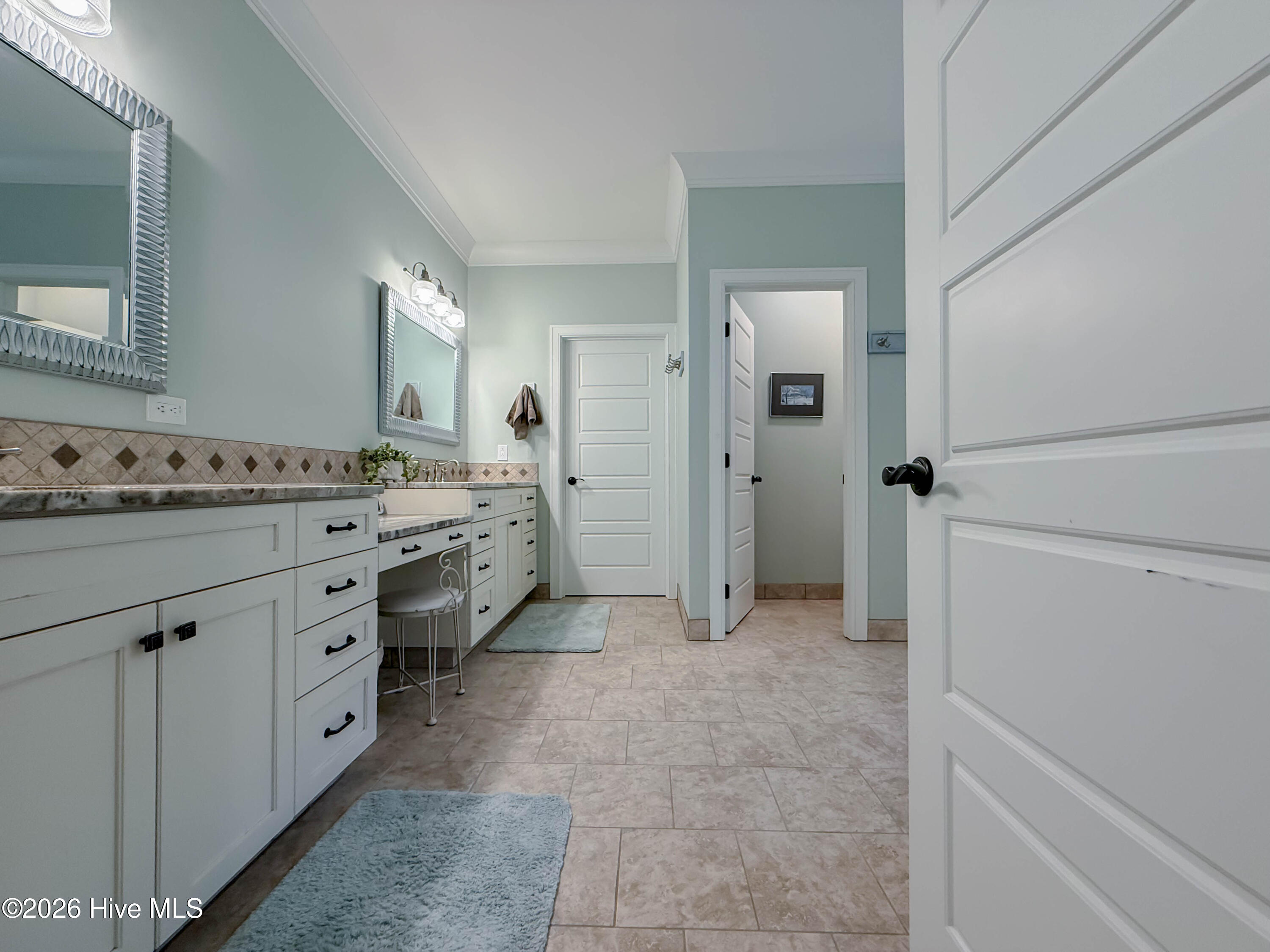 100559025 | Photo 35