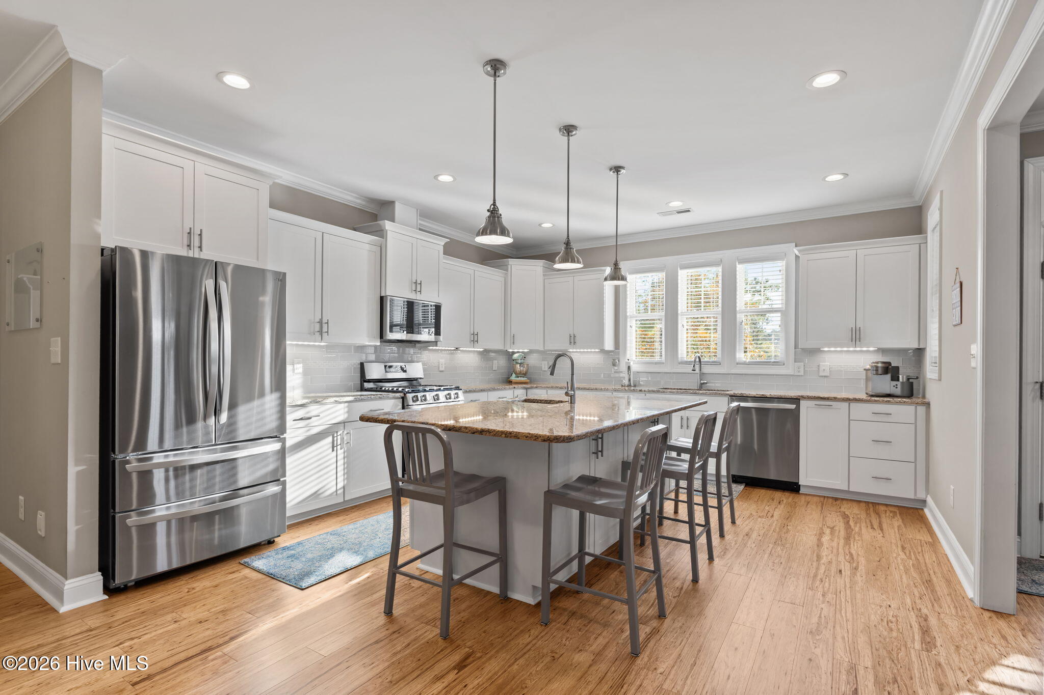 100560344 | Photo 39