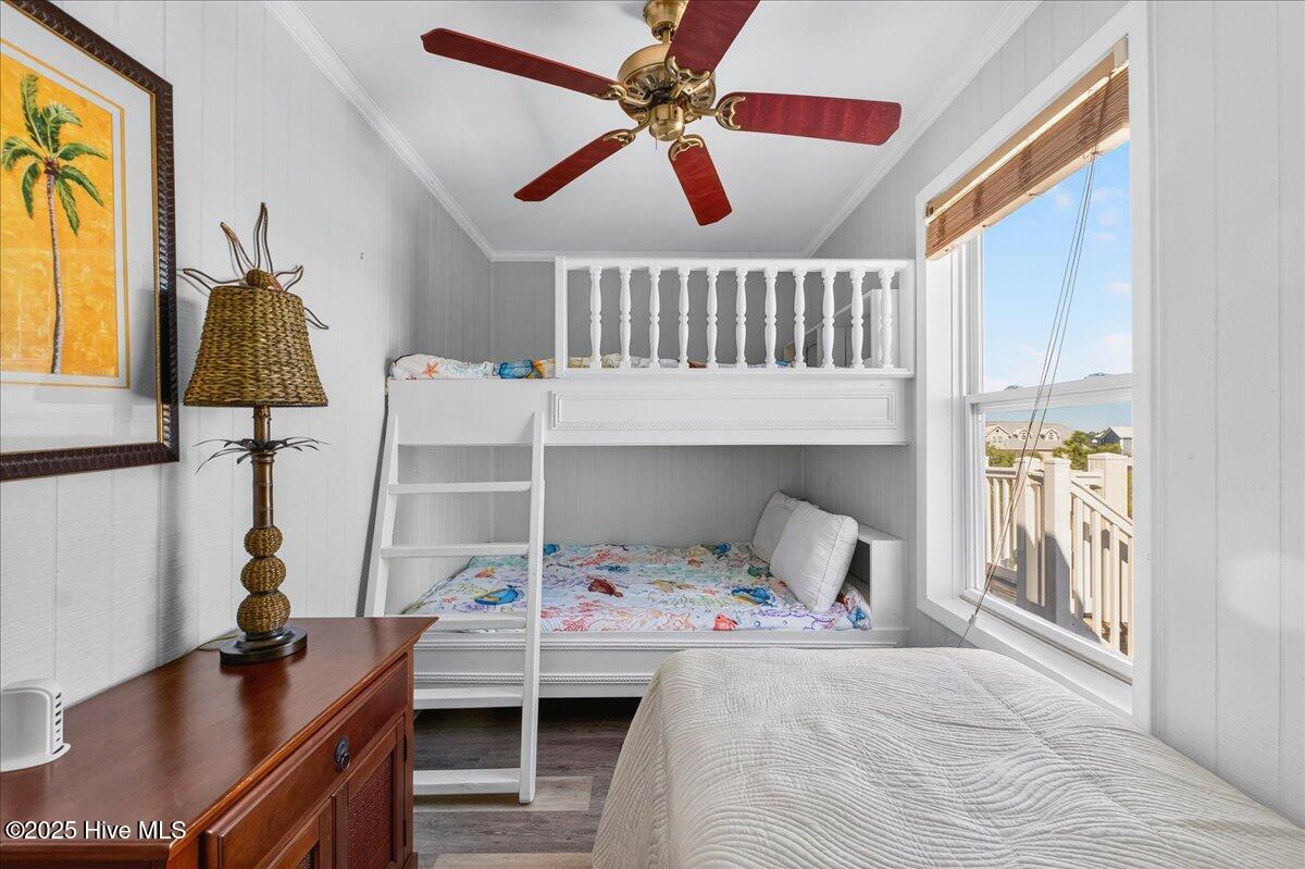 100540886 | Photo 25