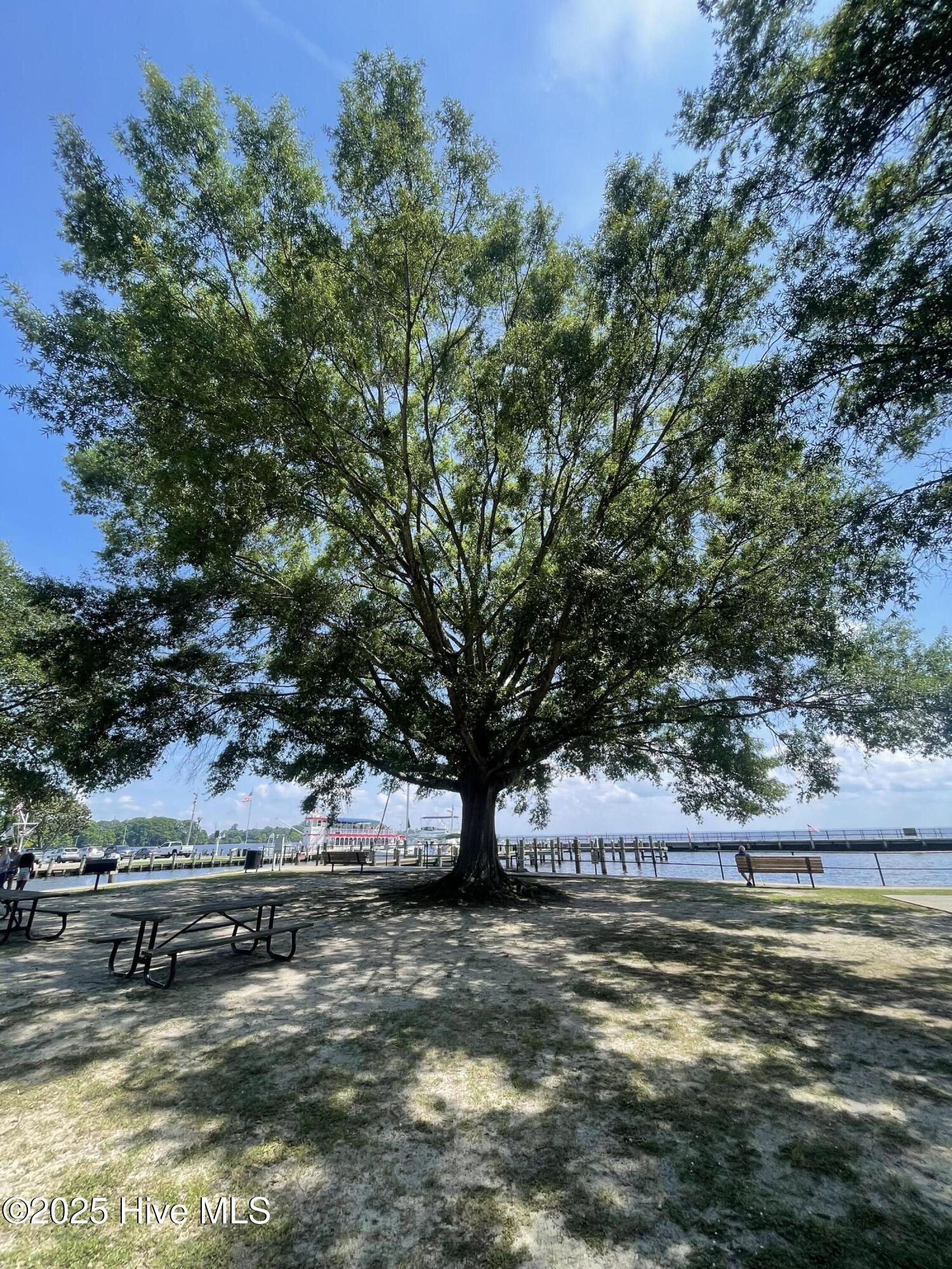 102 W Eden Street, Edenton, NC, 27932