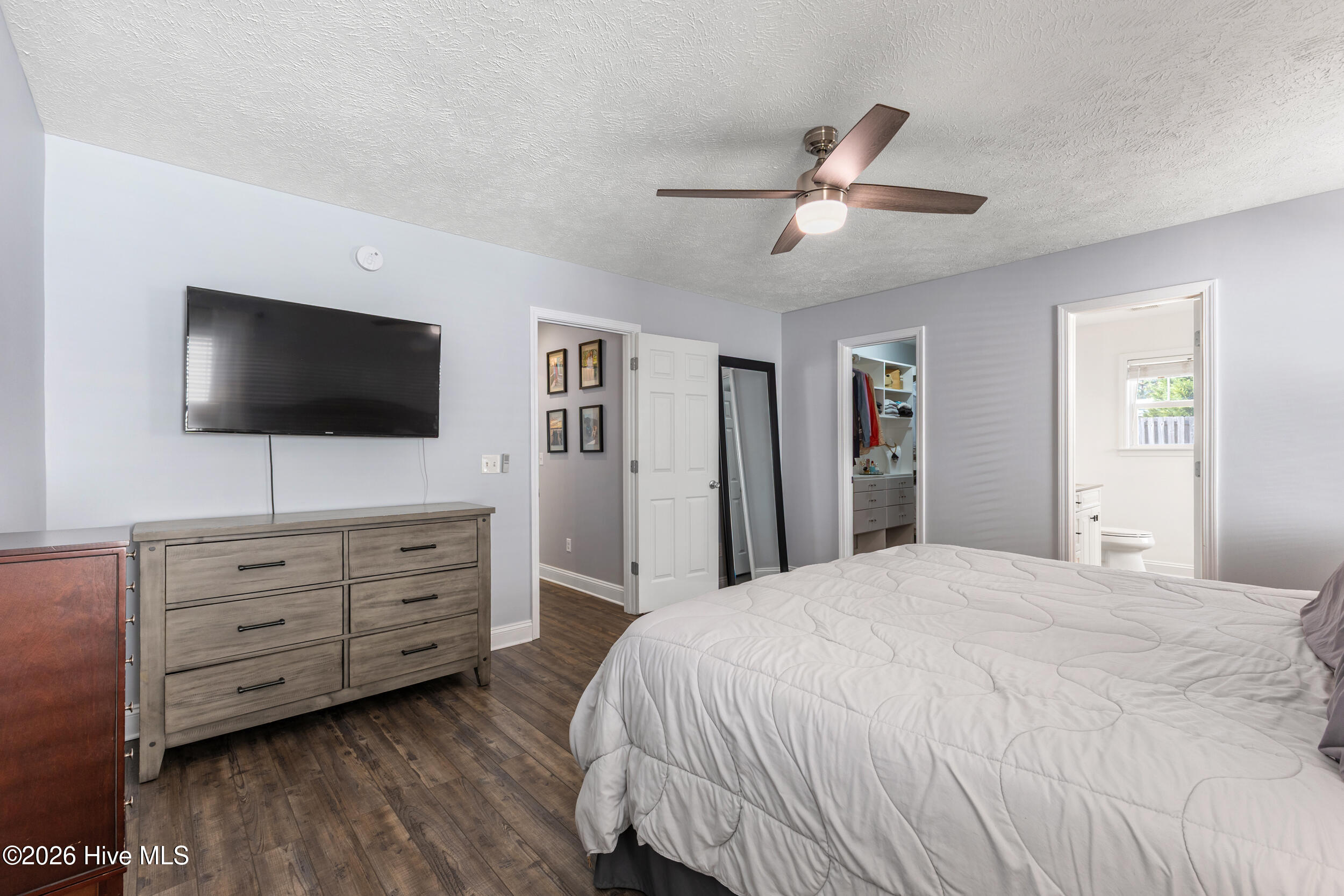 100564970 | Photo 22