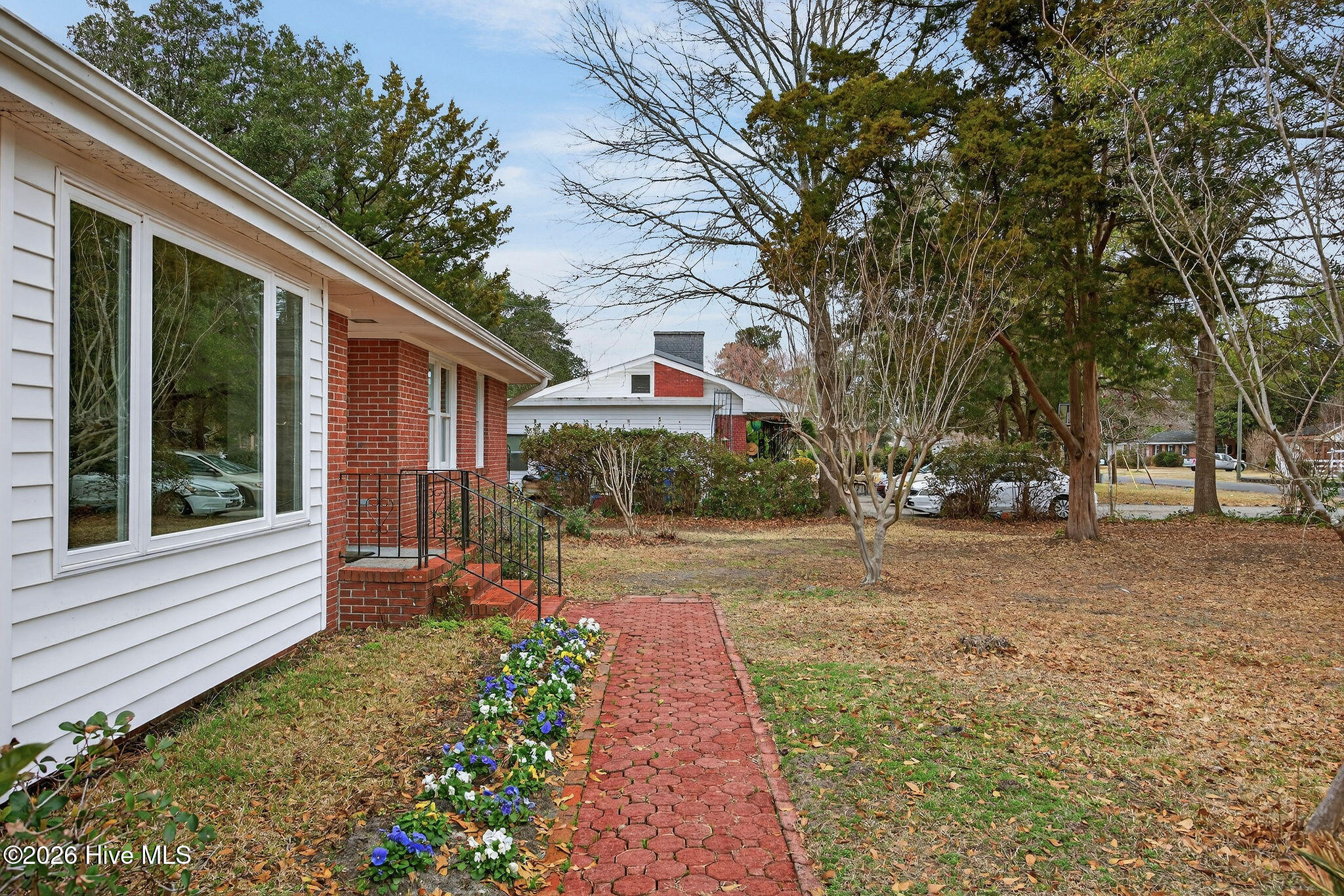 100557140 | Photo 49