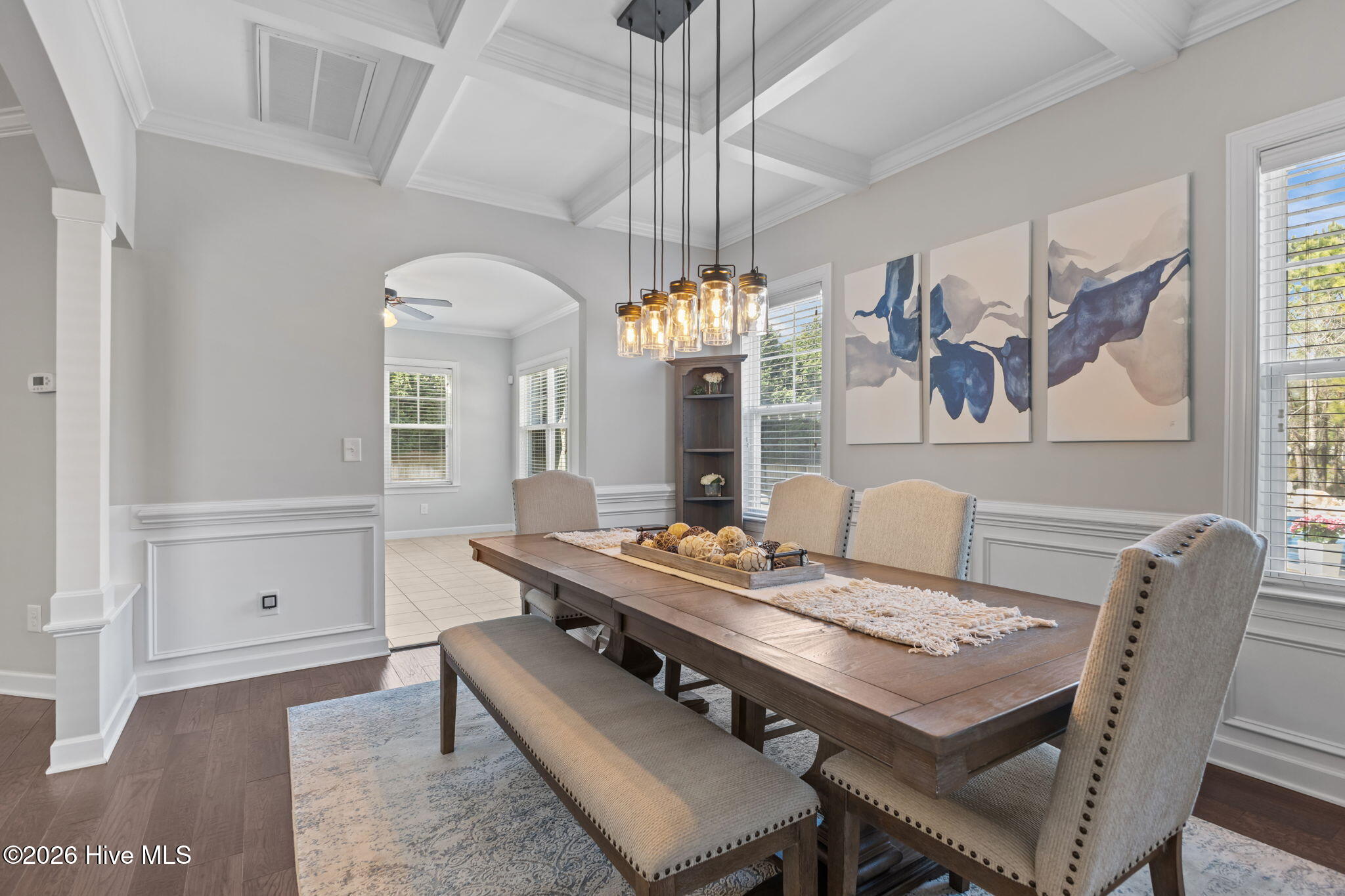 100554627 | Photo 11