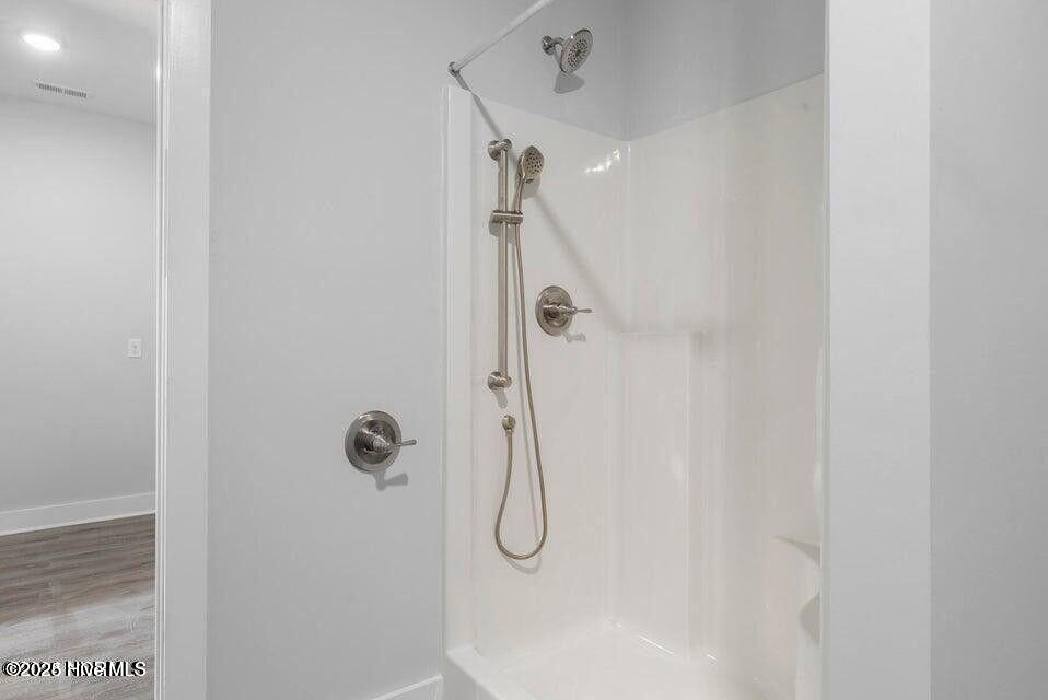 100540155 | Photo 27