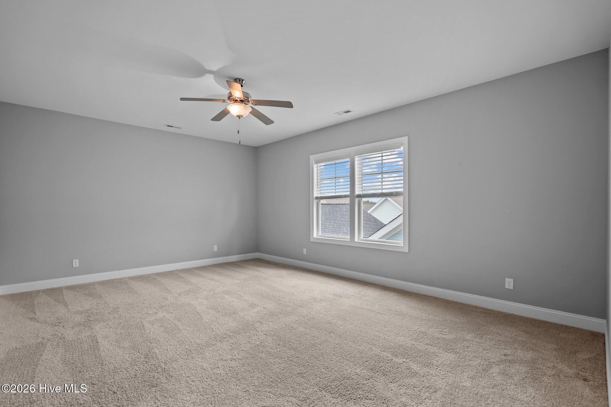 100561208 | Photo 38