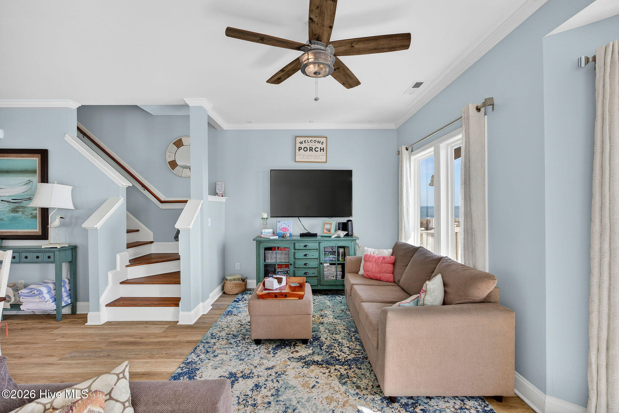 100552371 | Photo 10