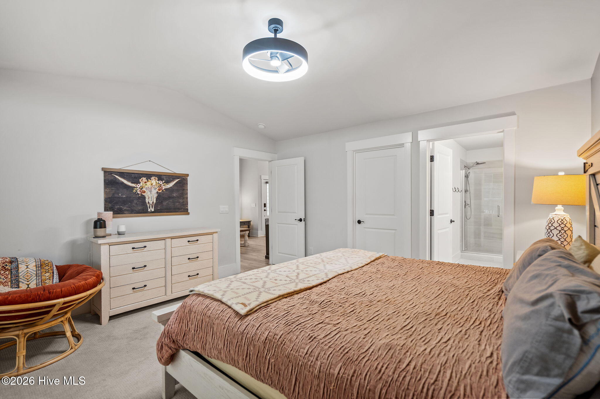 100558026 | Photo 39