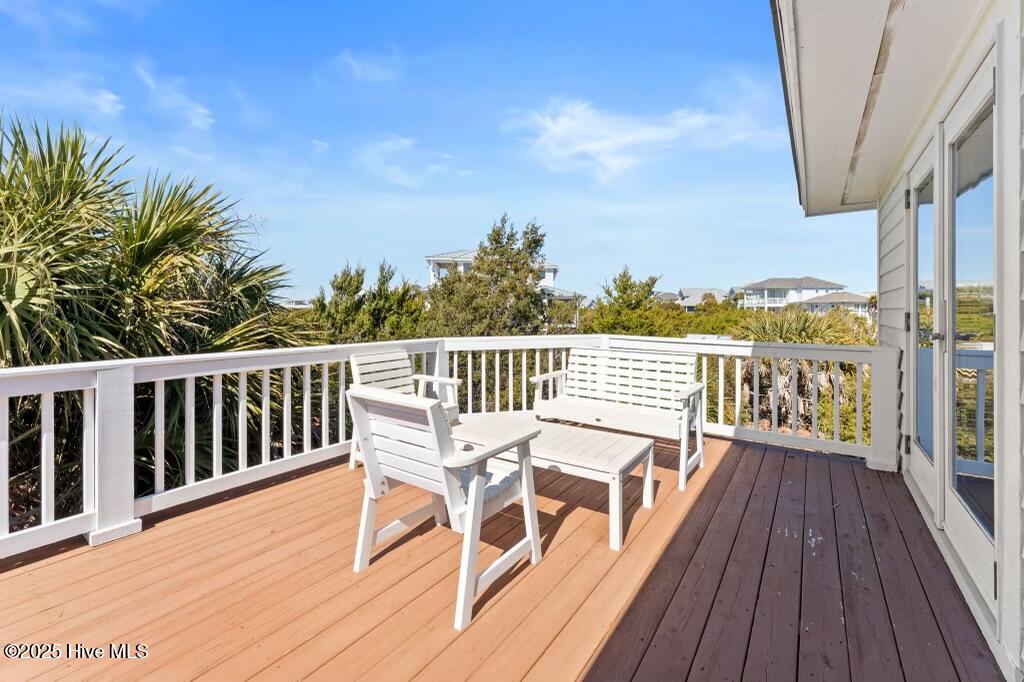 100537952 | Photo 40