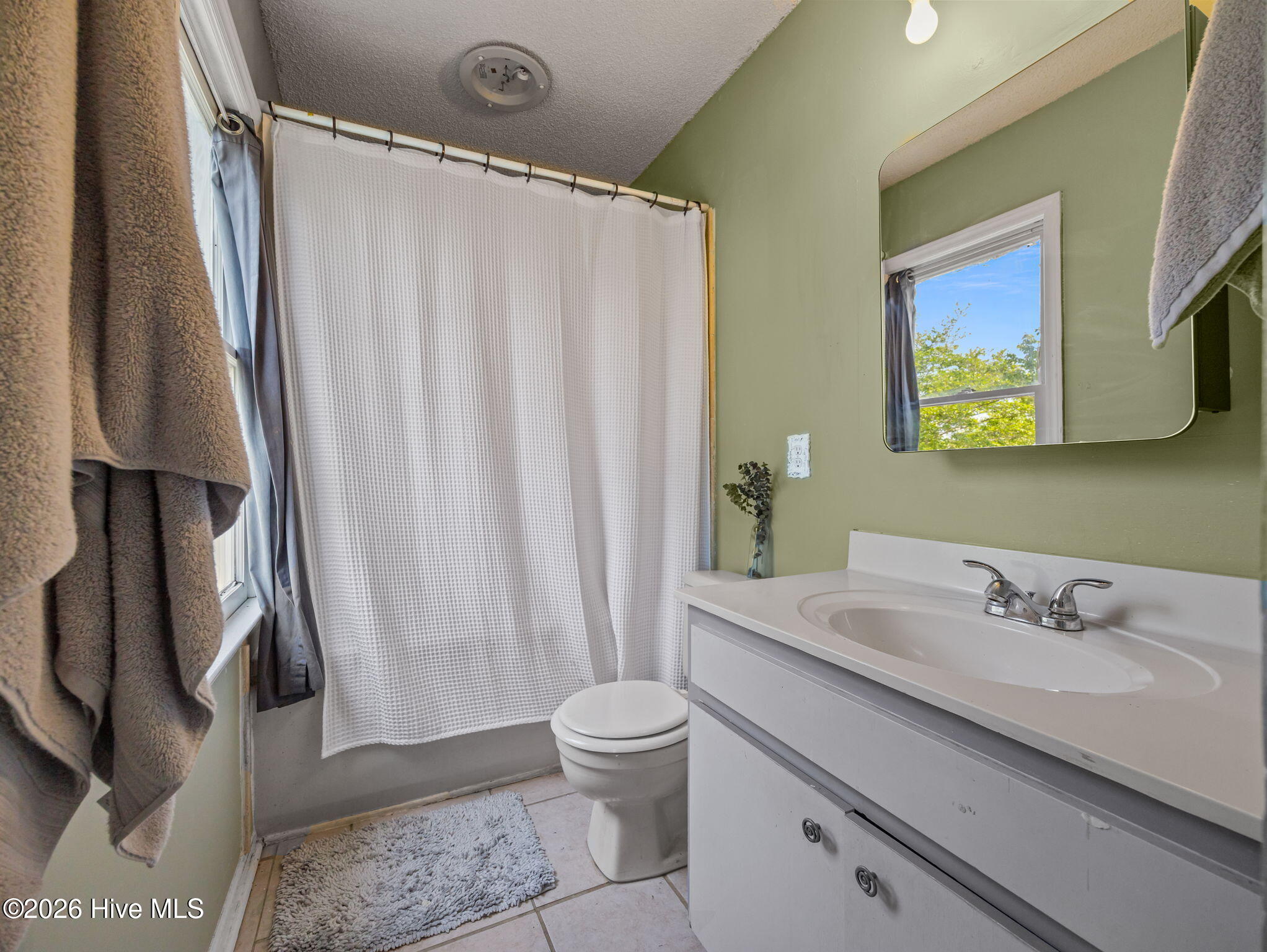 100567530 | Photo 19