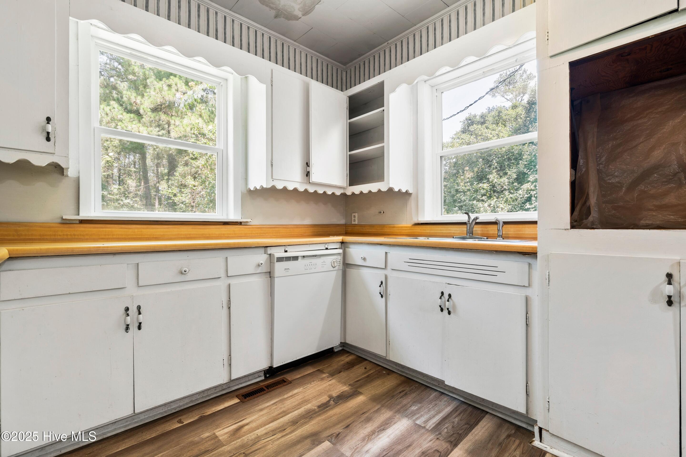 100513299 | Photo 22