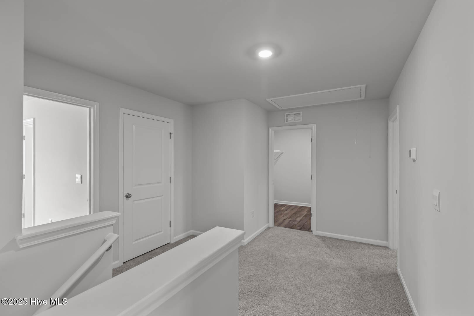 100538929 | Photo 26