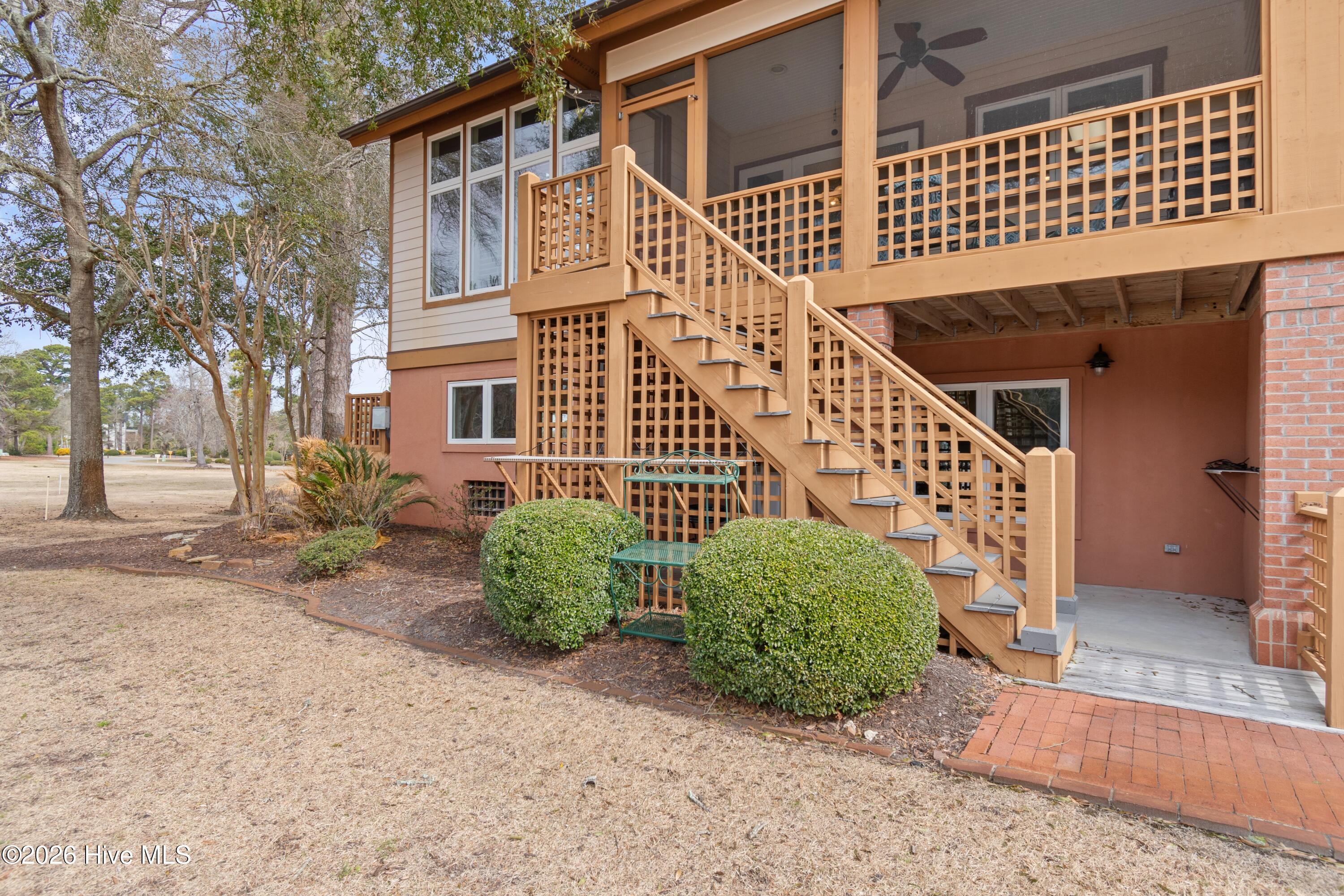 100557427 | Photo 10