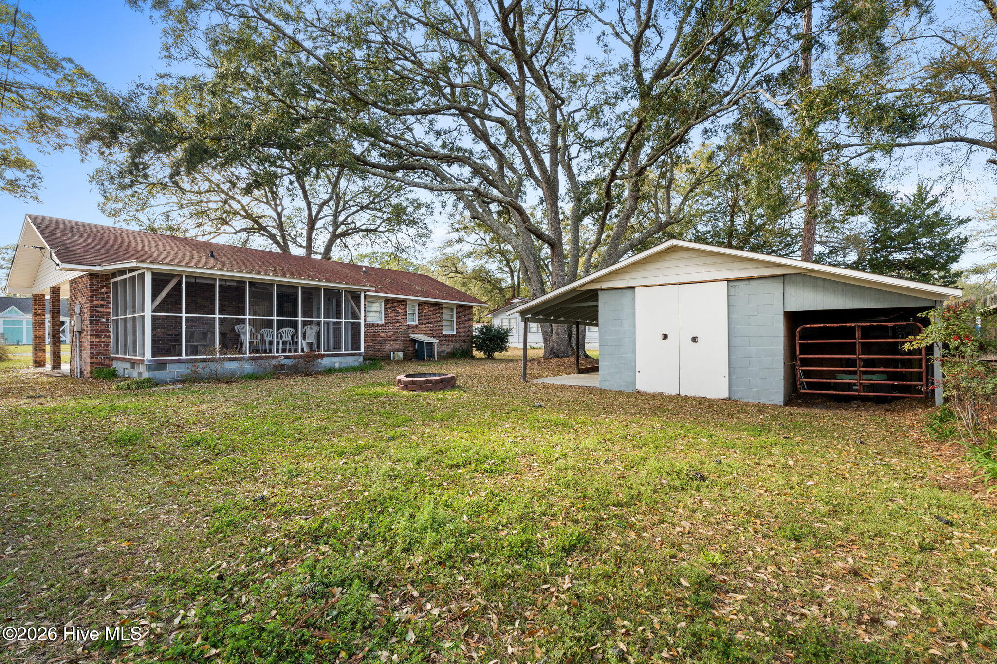 100562927 | Photo 28