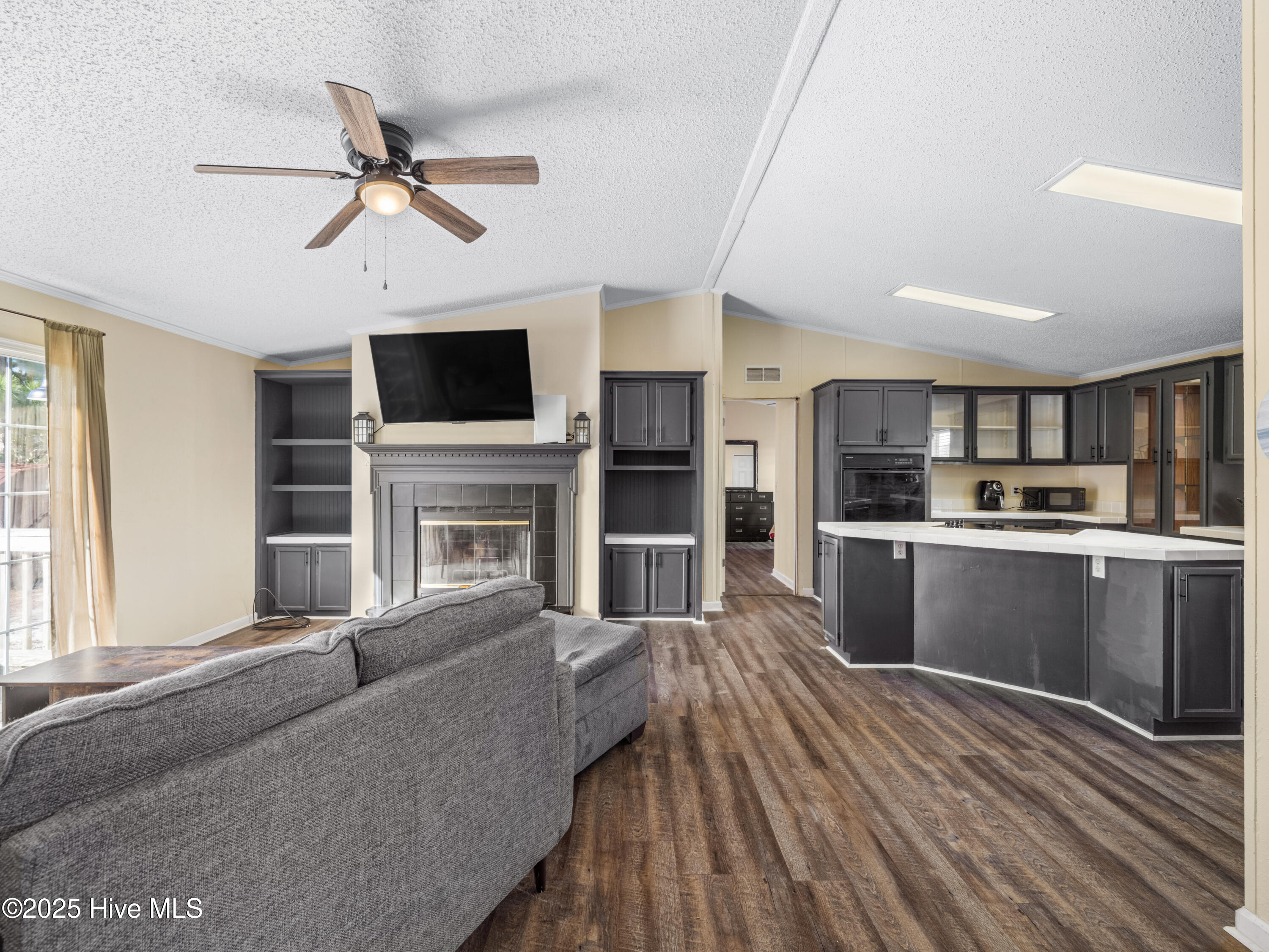 100540090 | Photo 17