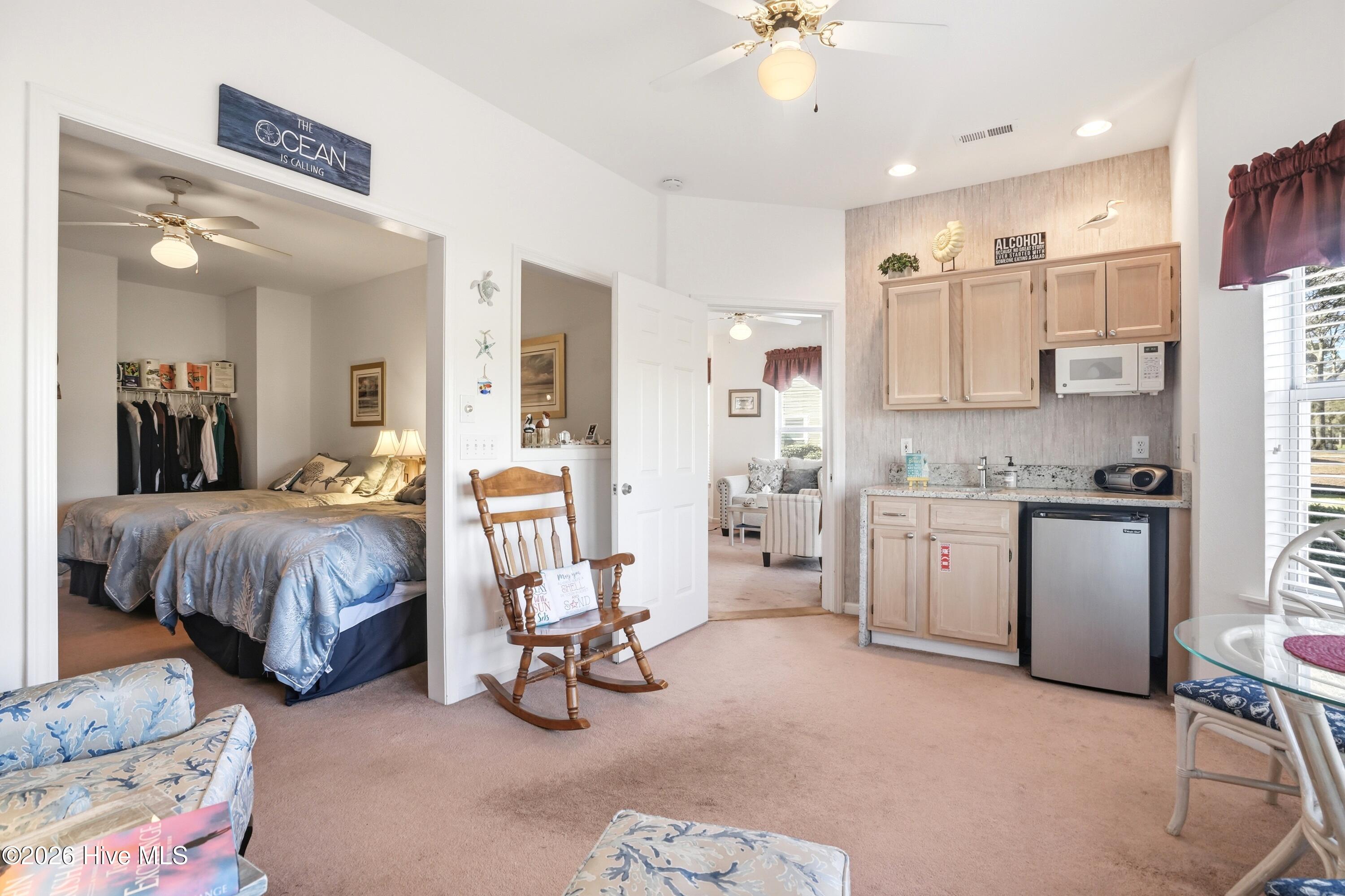 100561892 | Photo 40