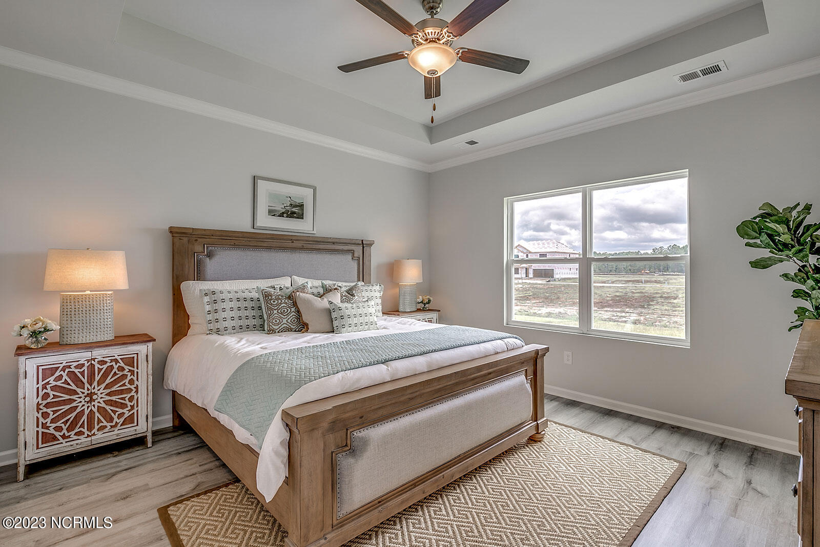 100517567 | Photo 23