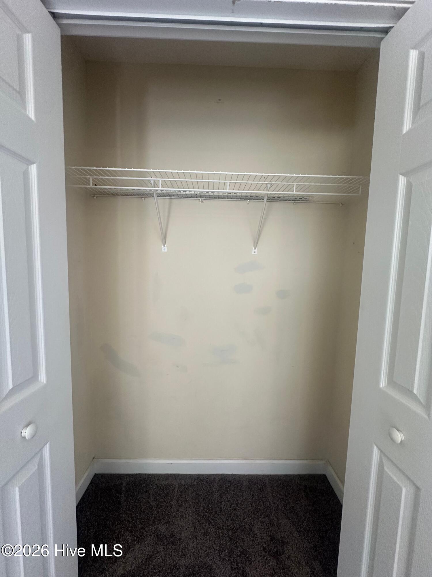 100564869 | Photo 15