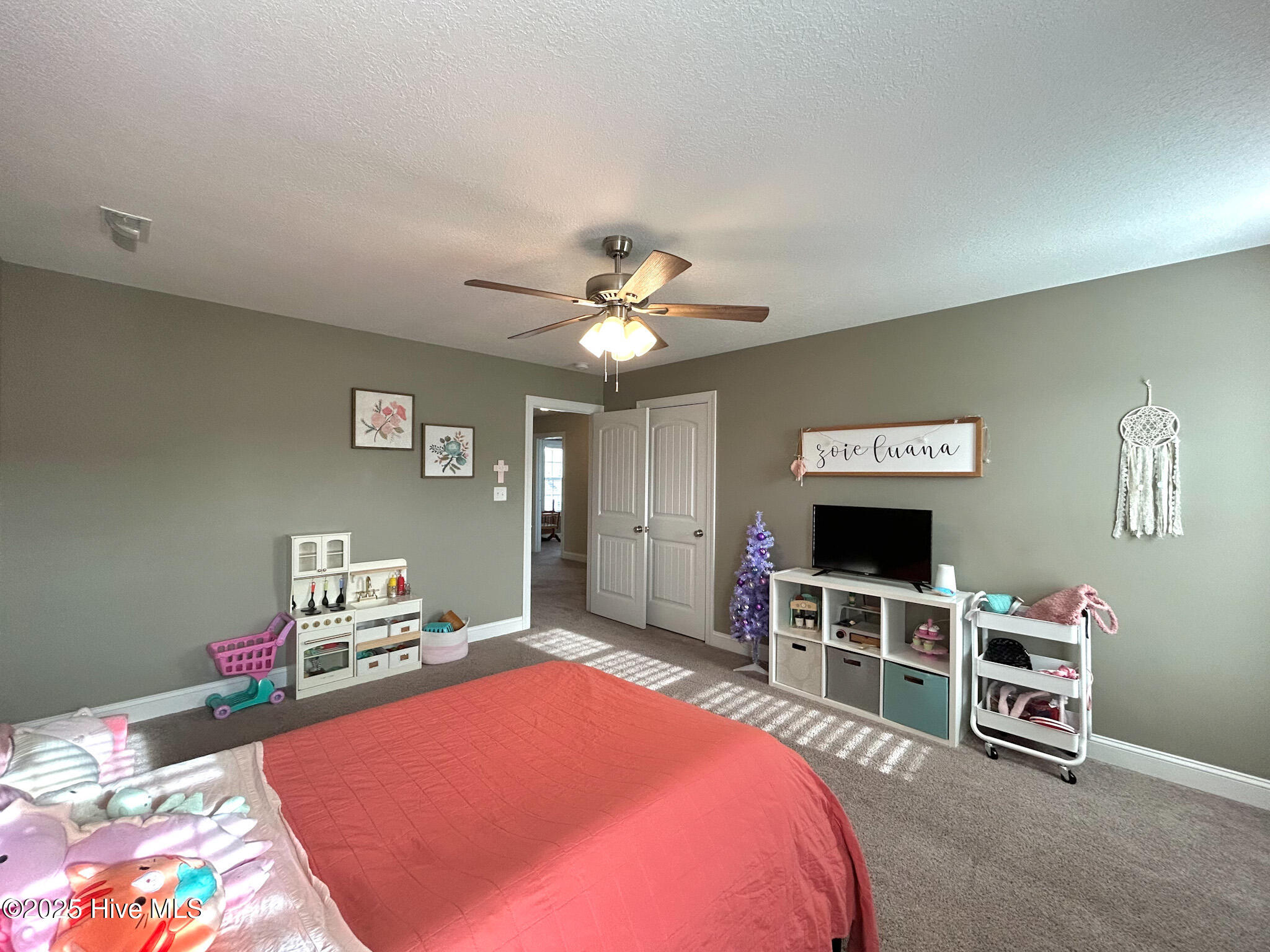 100545888 | Photo 39