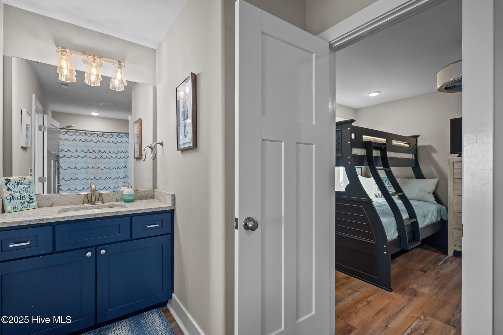 100538696 | Photo 34