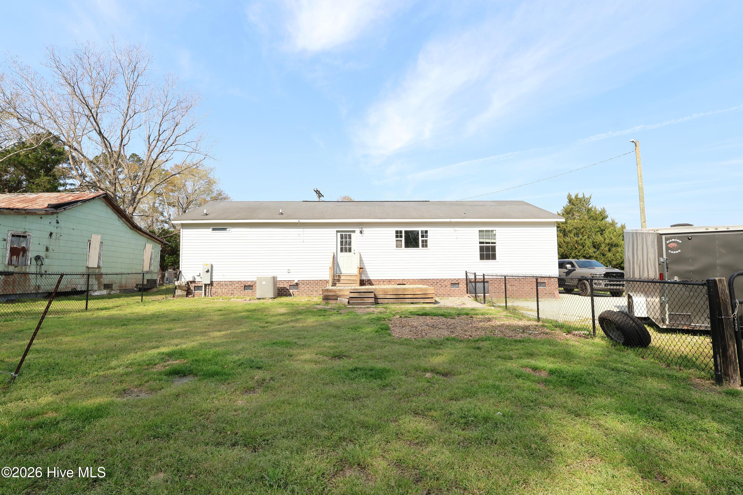 100564775 | Photo 14