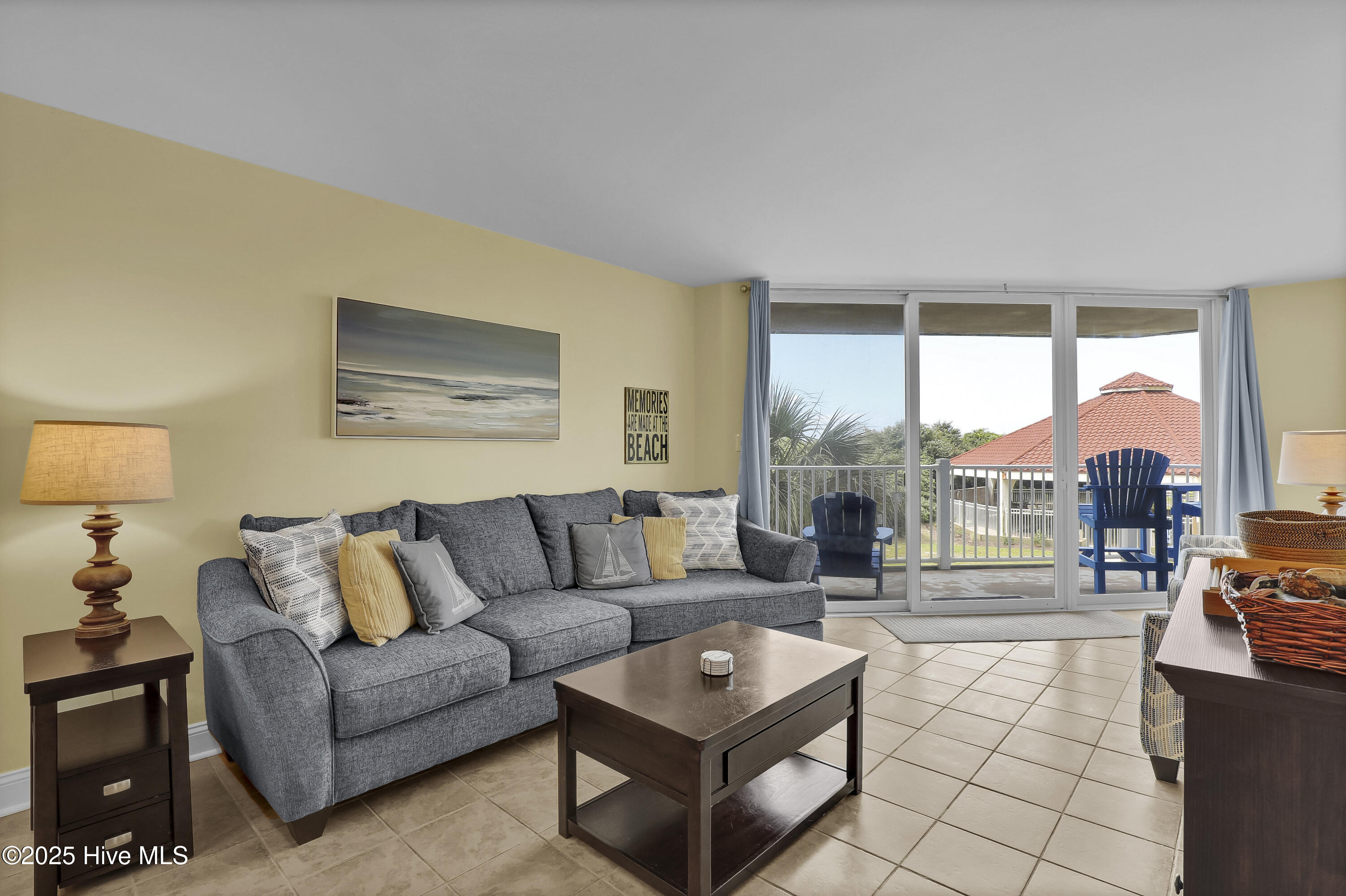 100456088 | Photo 11