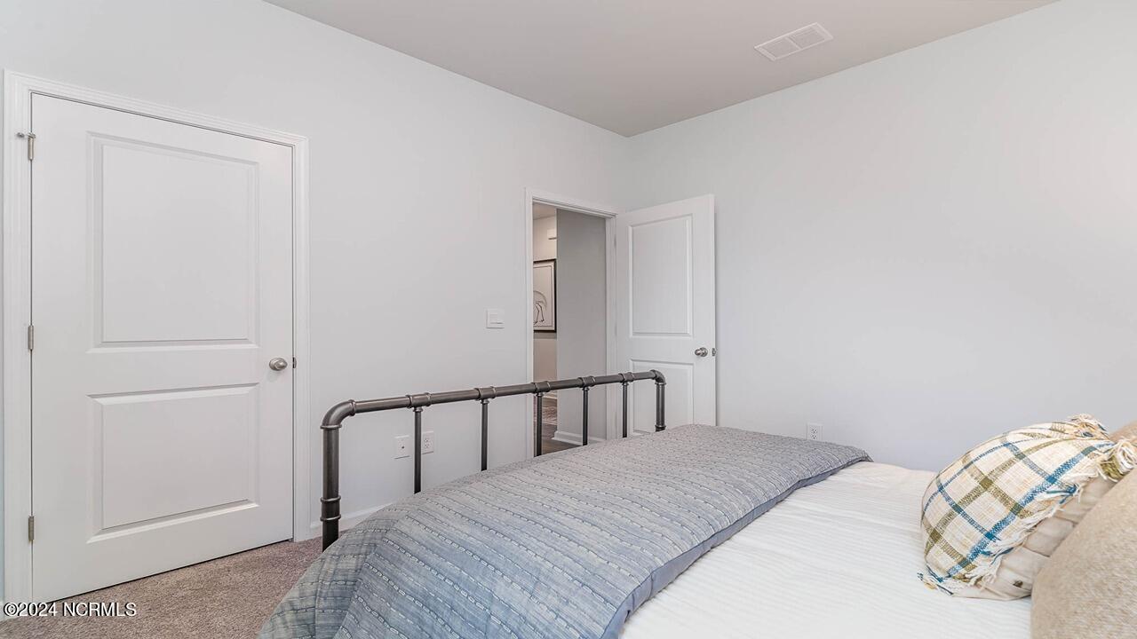 100504876 | Photo 19