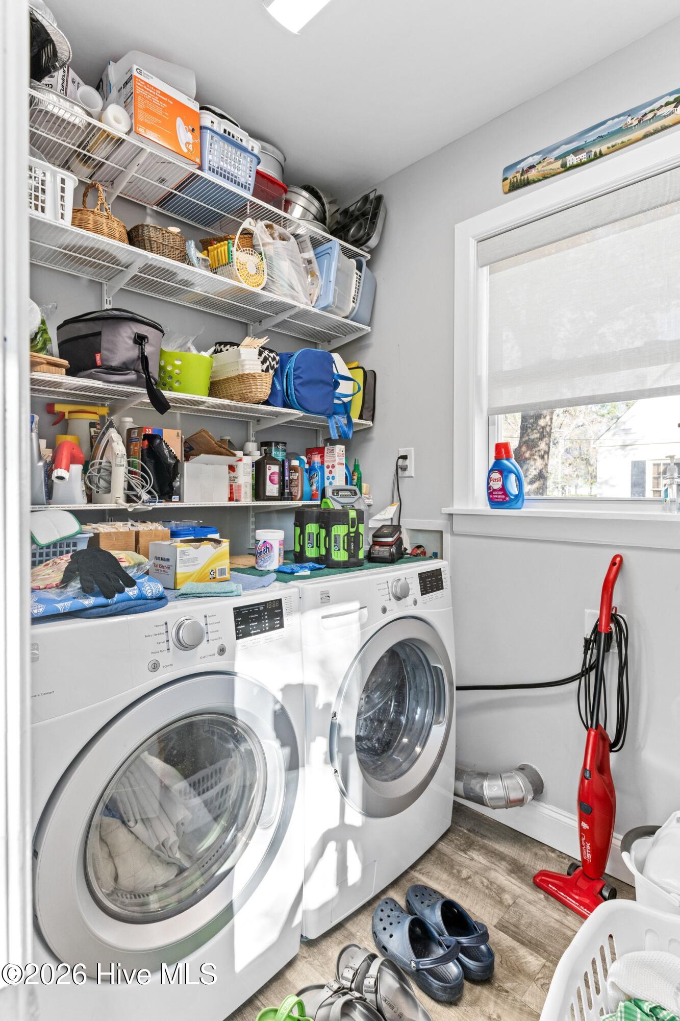 100548098 | Photo 21