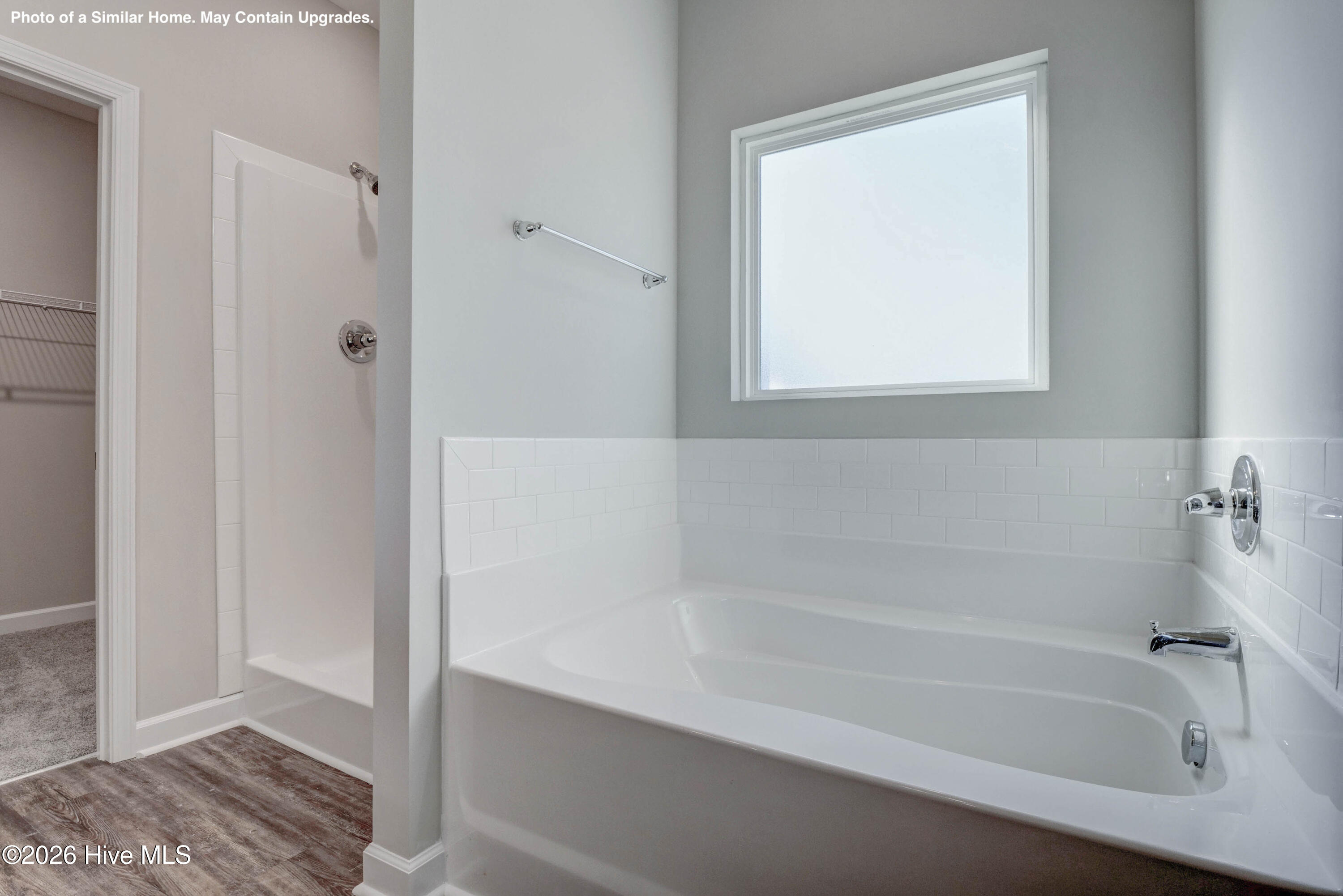 100567172 | Photo 13