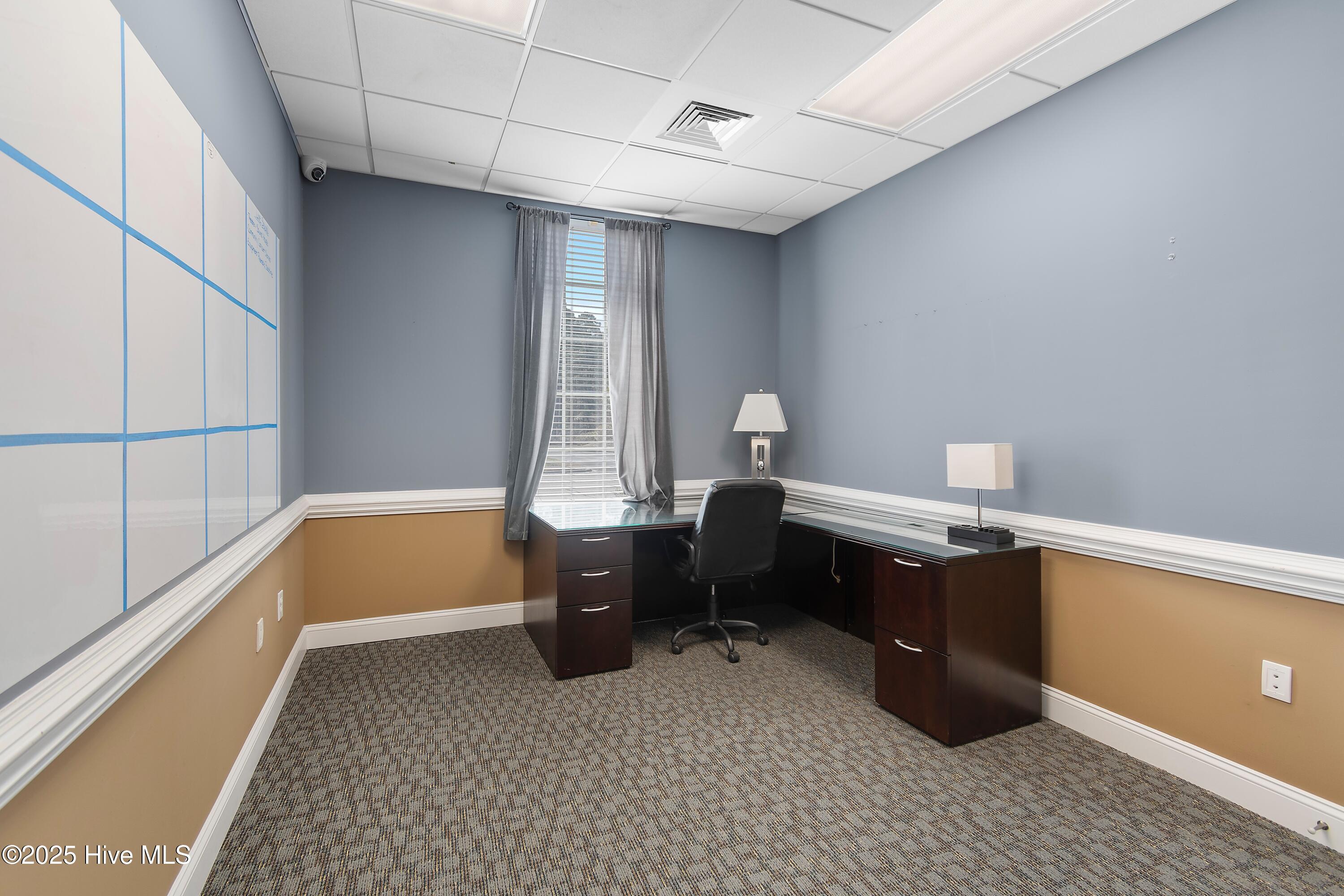 100491717 | Photo 38