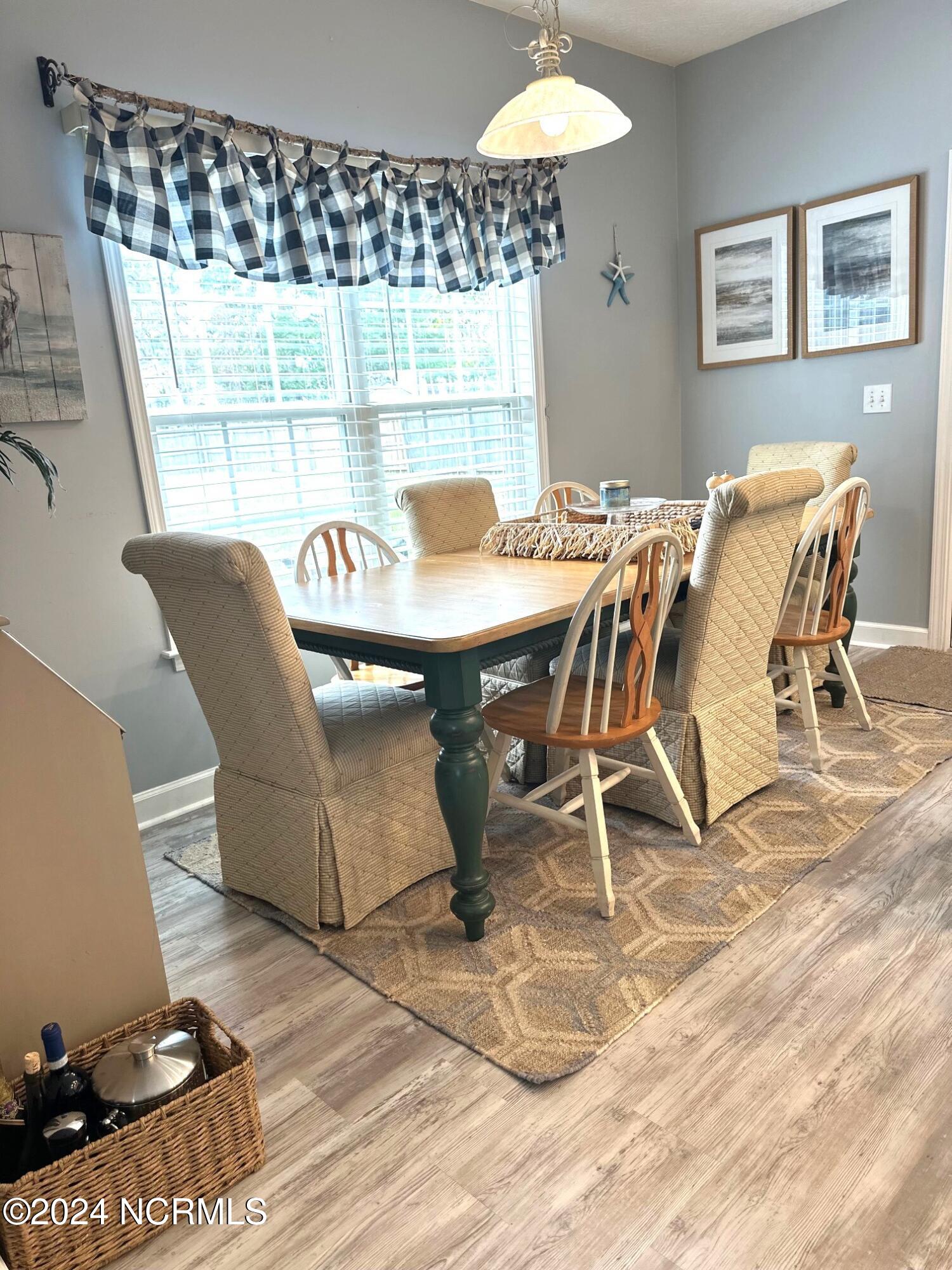 100551798 | Photo 12