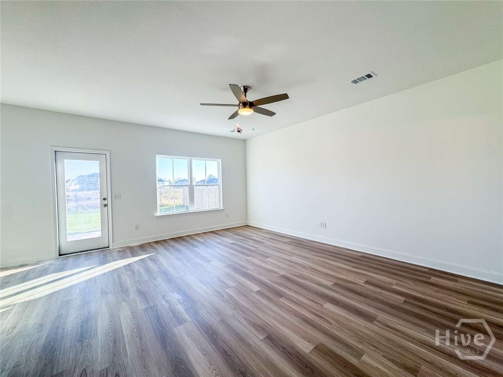 Photo 4 of Single family home for sale at 31 Wacey Way, Hinesville, GA 31313 | MLS# SA358171 | Listing updated on 2026-10-17