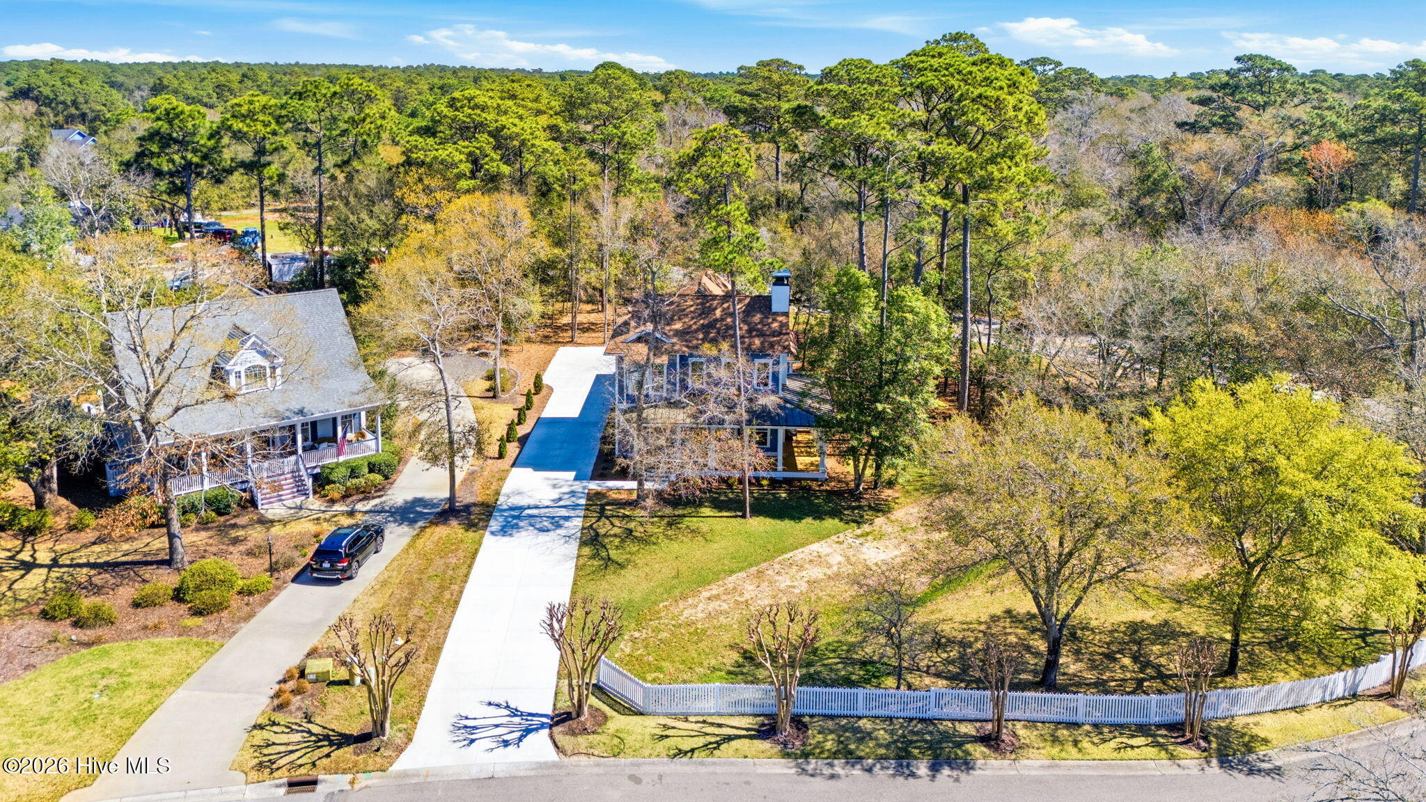 100562076 | Photo 11