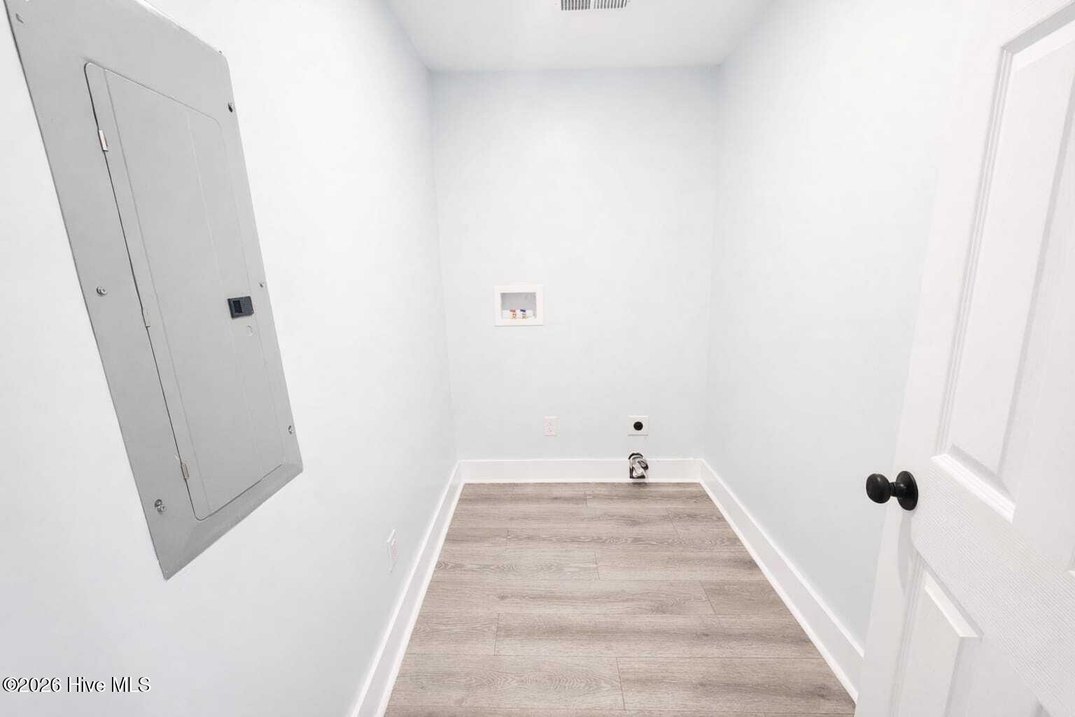 100552215 | Photo 24