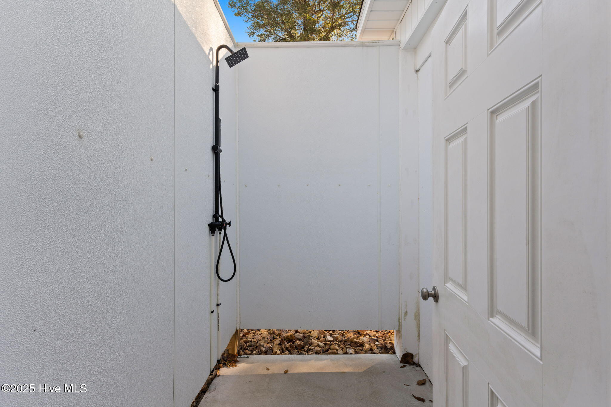 100545066 | Photo 39