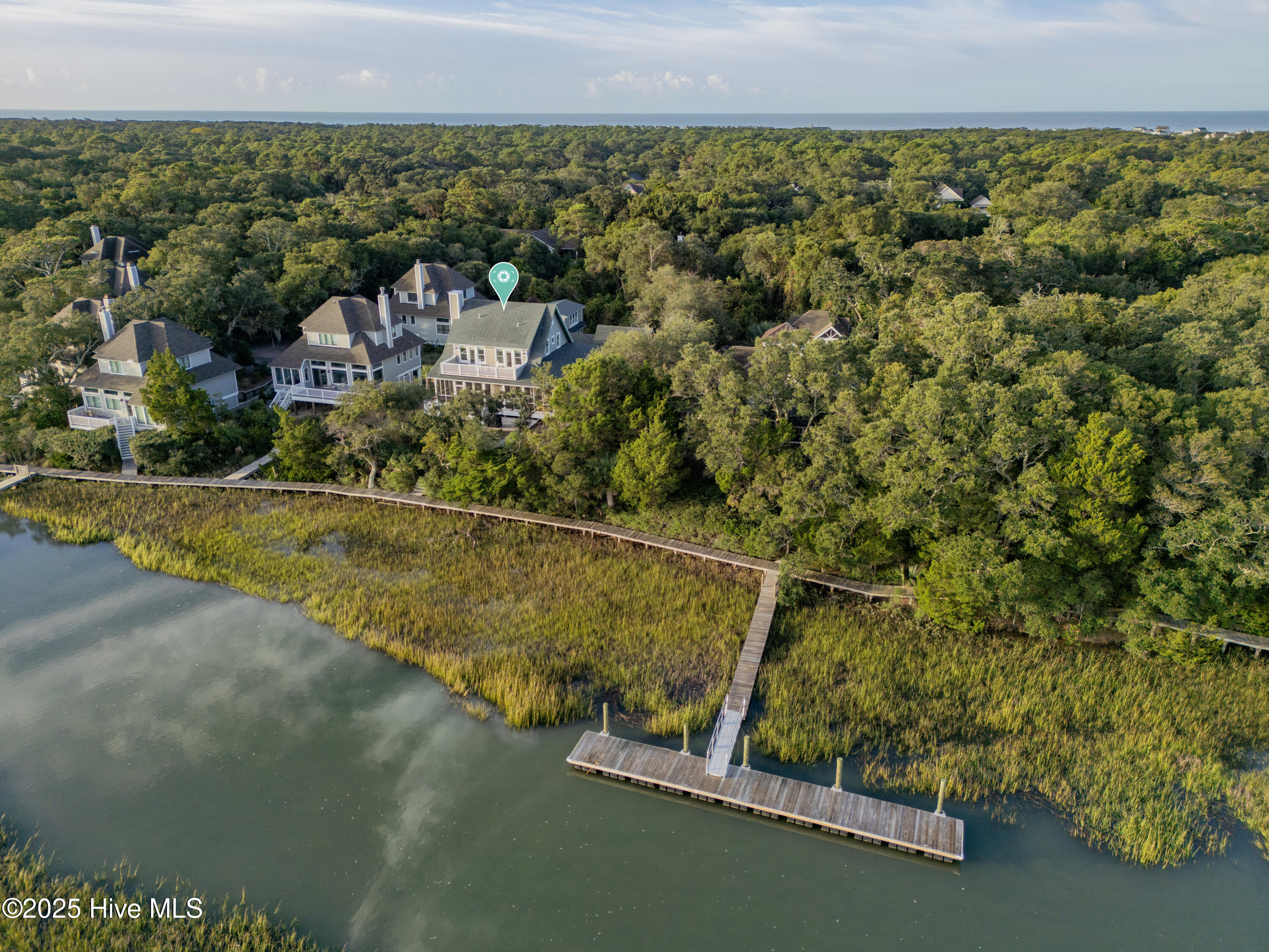 100534977 | Photo 60