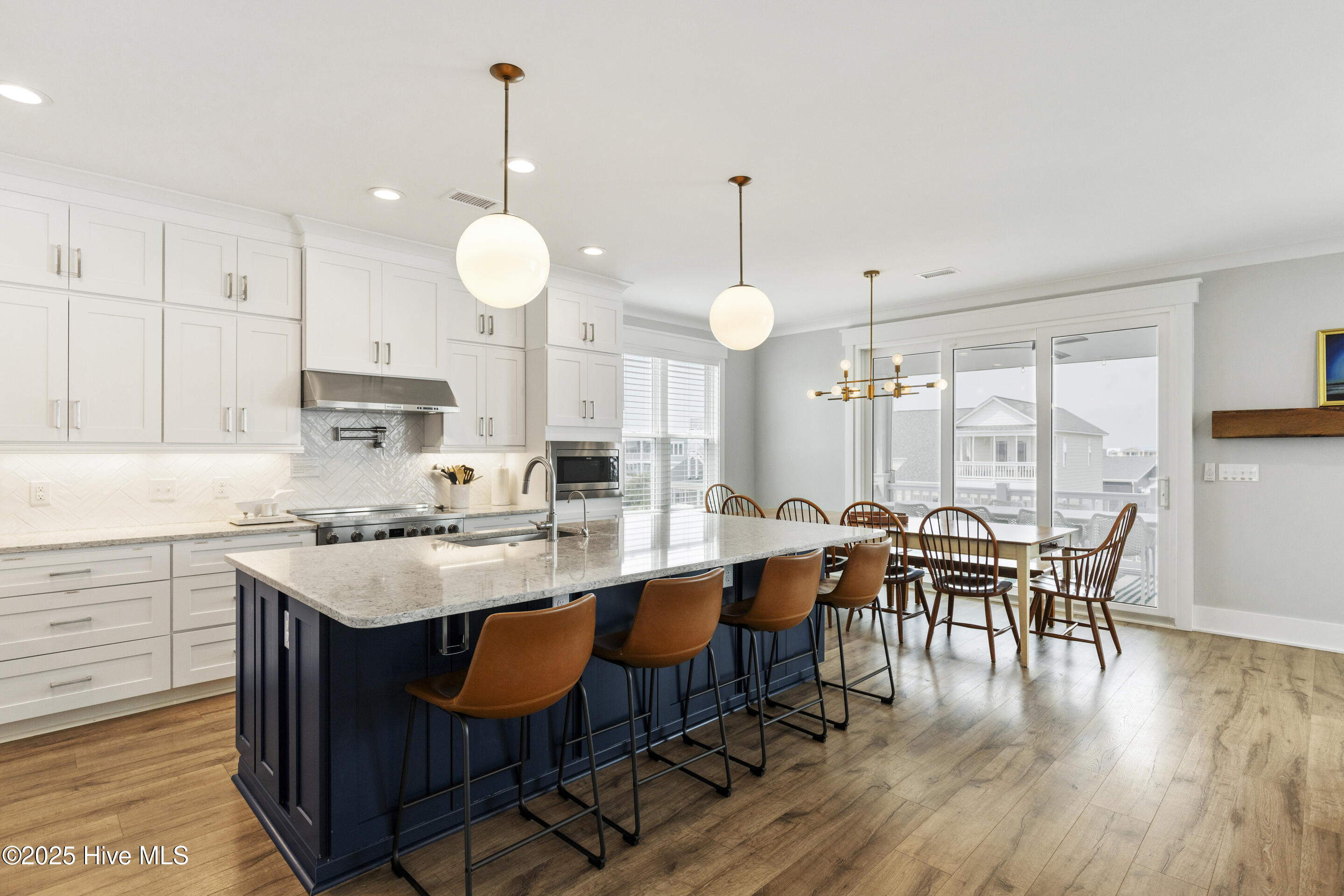 100504726 | Photo 18