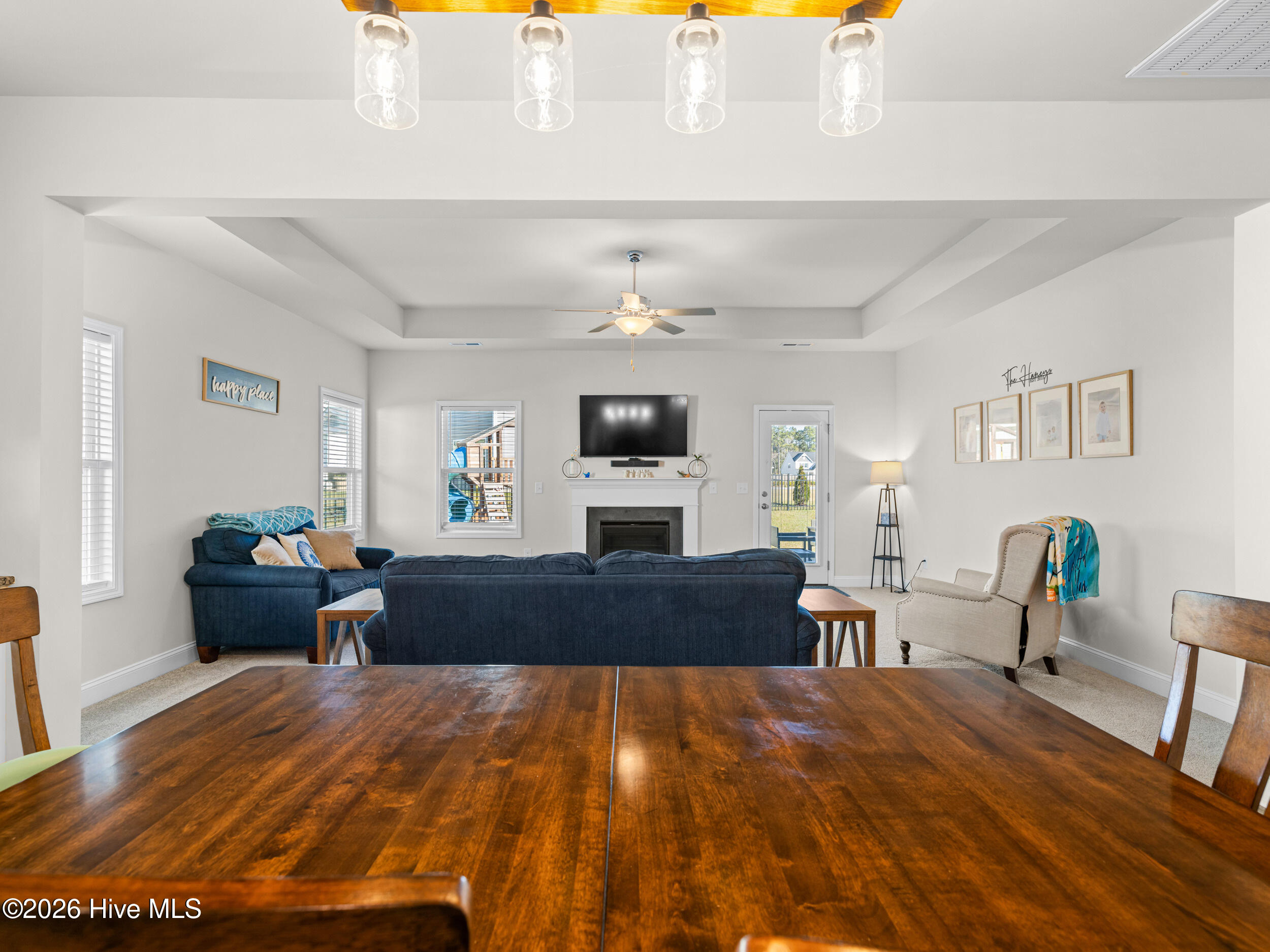 100565919 | Photo 24