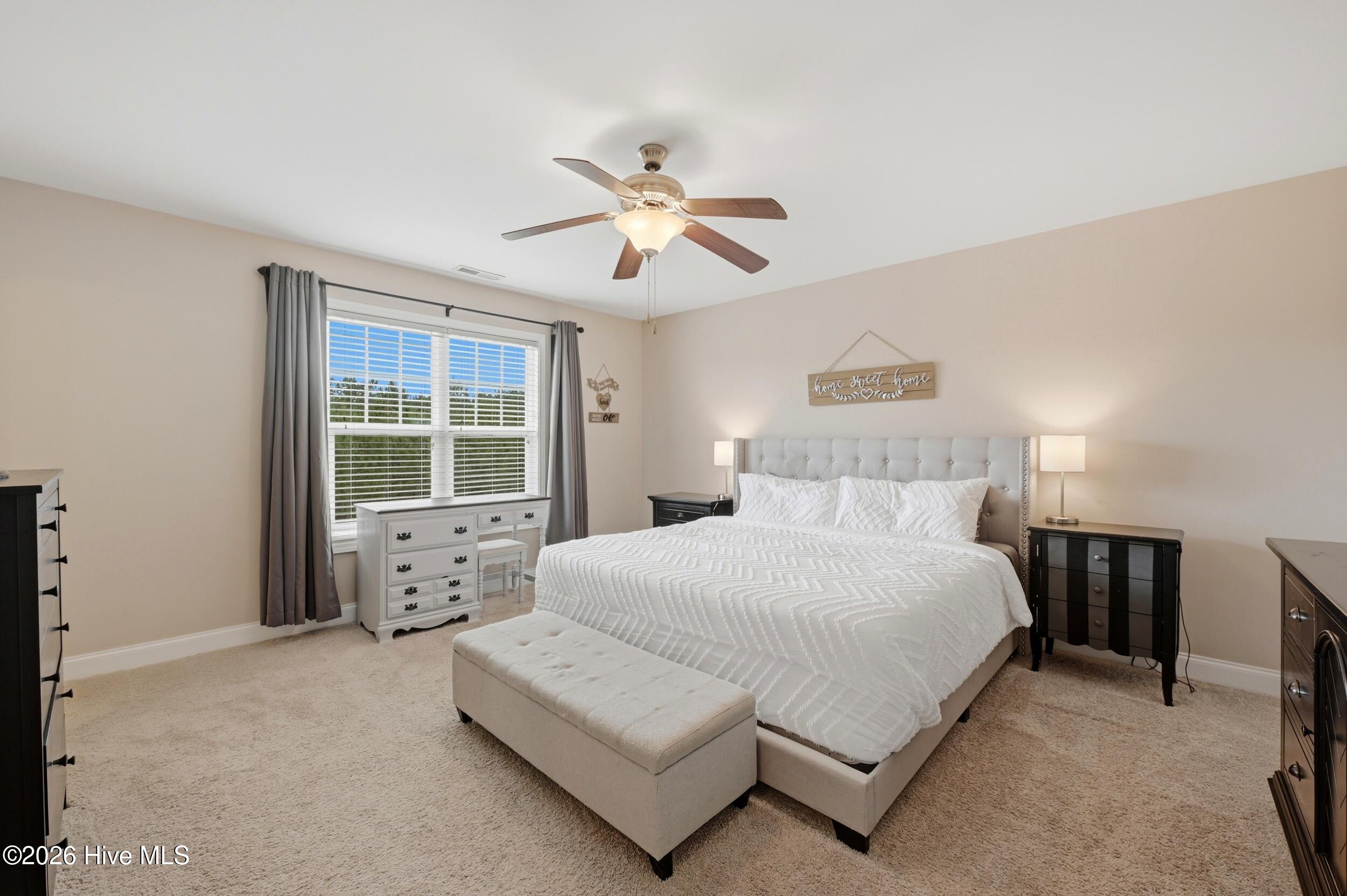 100560210 | Photo 13