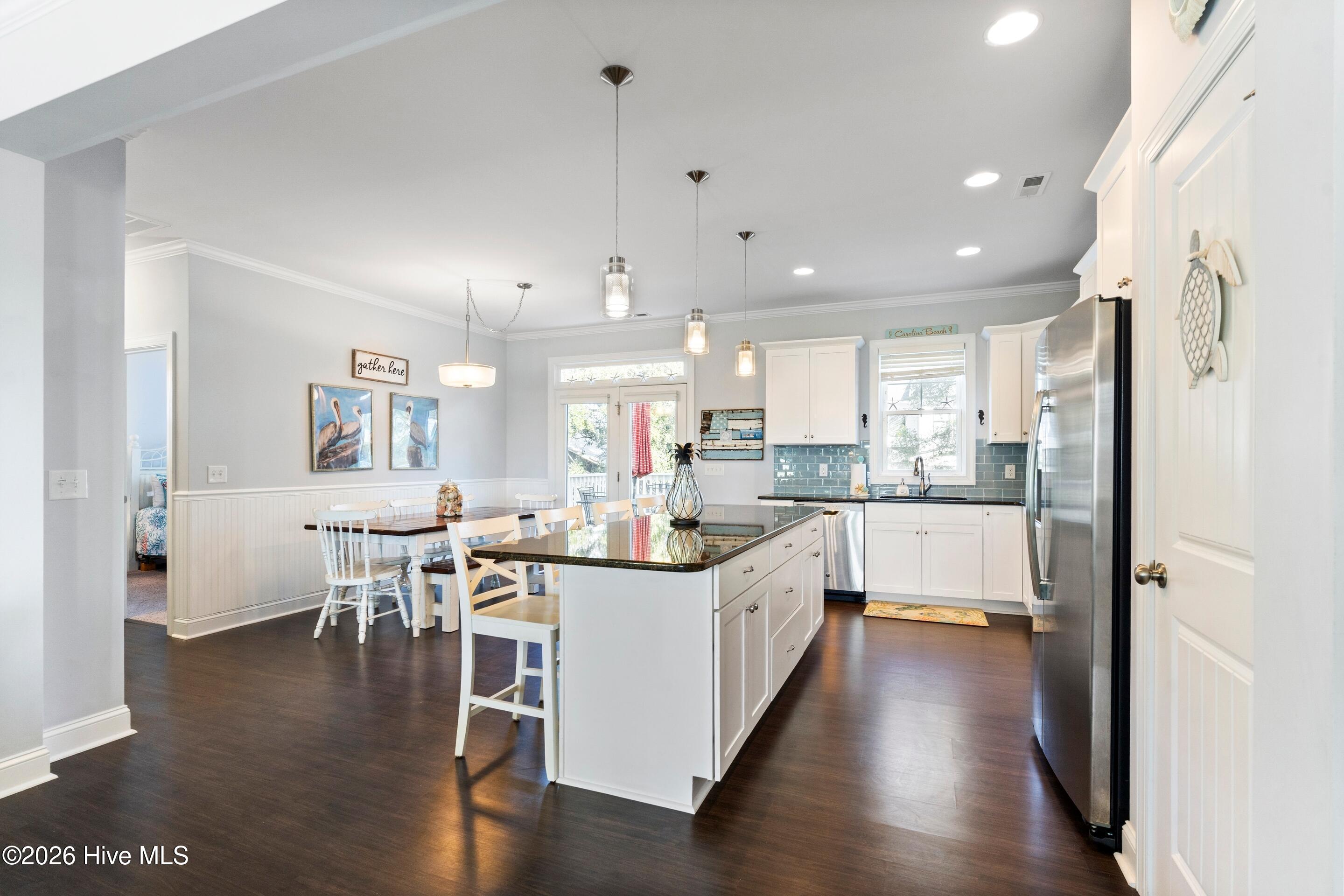 100549169 | Photo 17