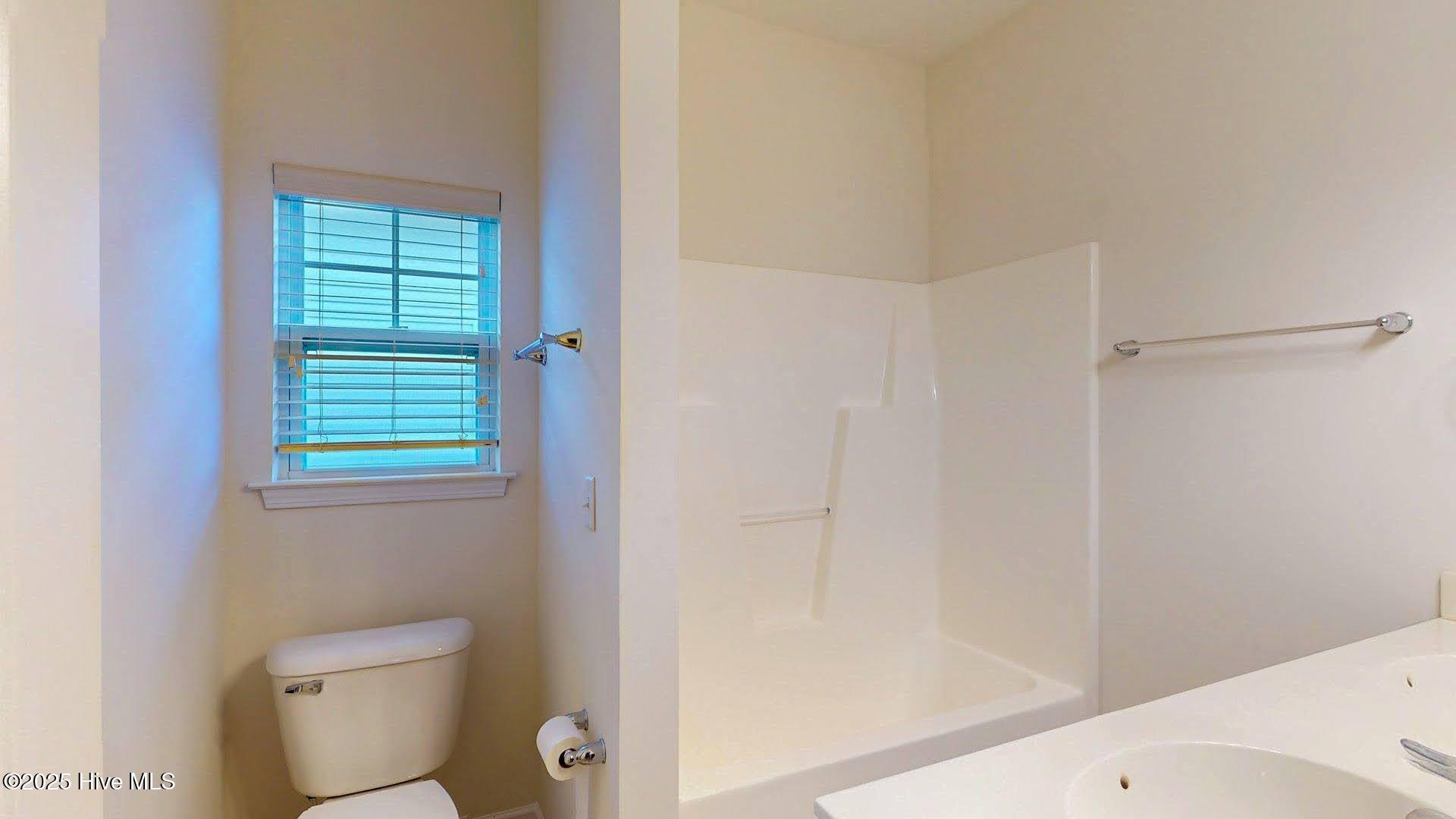 100546464 | Photo 22