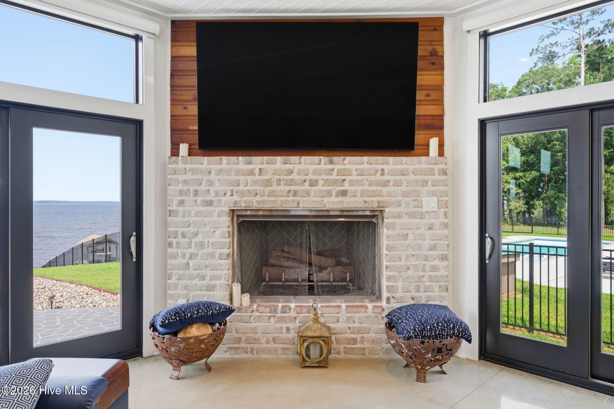 685 Raymond Road,Arapahoe