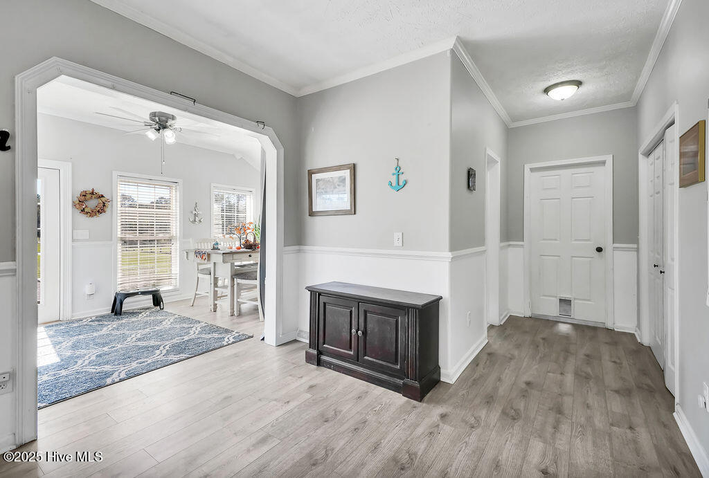 100537845 | Photo 32