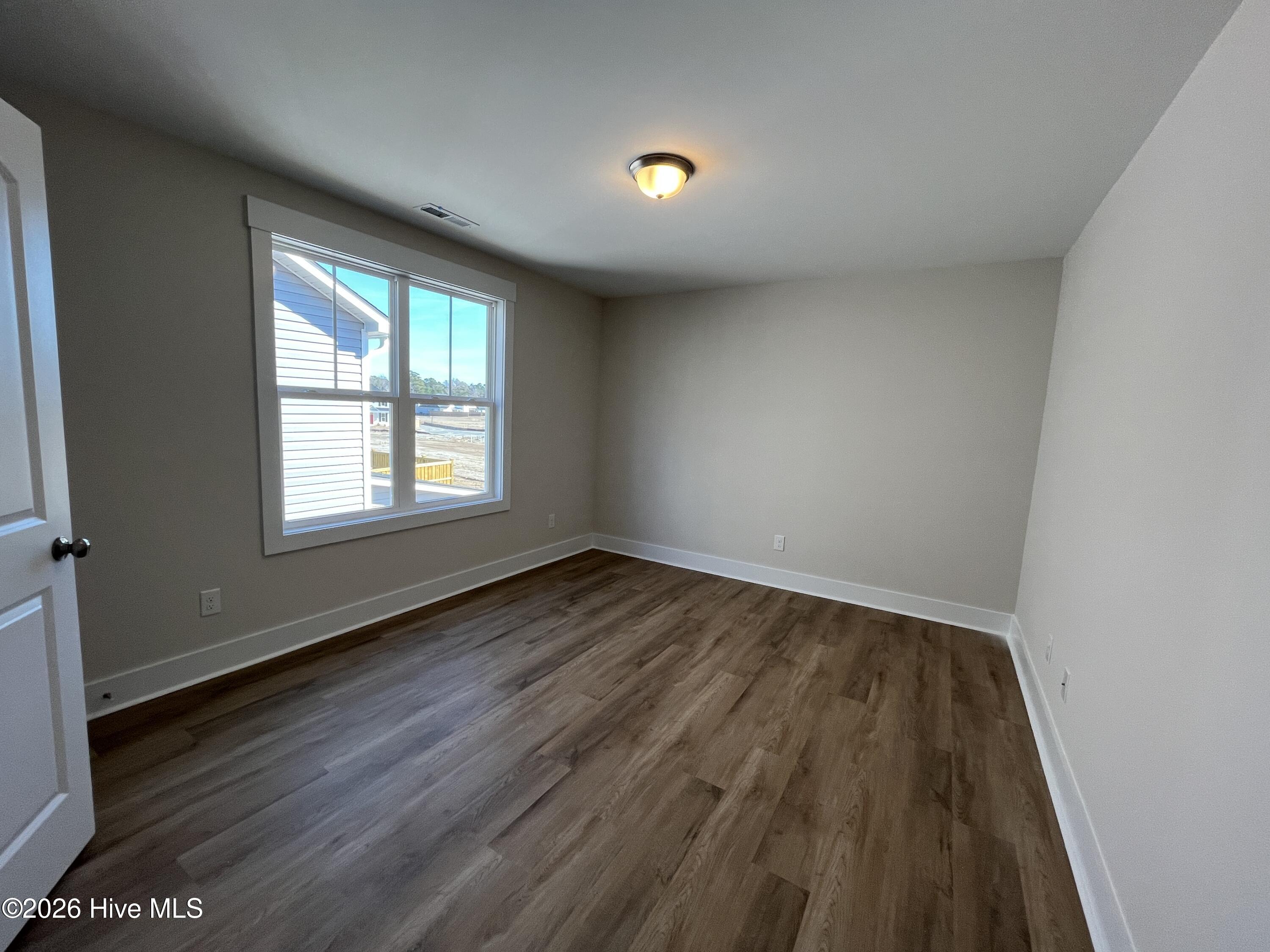 100544974 | Photo 21